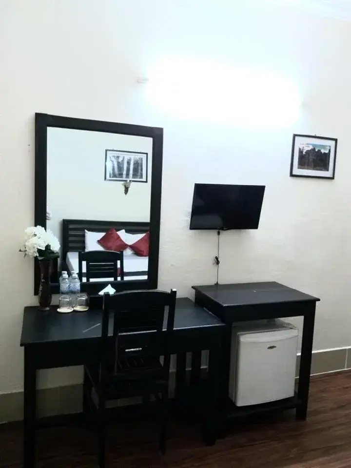 Double or Twin Room with Air Conditioning in Victory Guest House Double or Twin Room with Air Conditioning in Victory Guest House