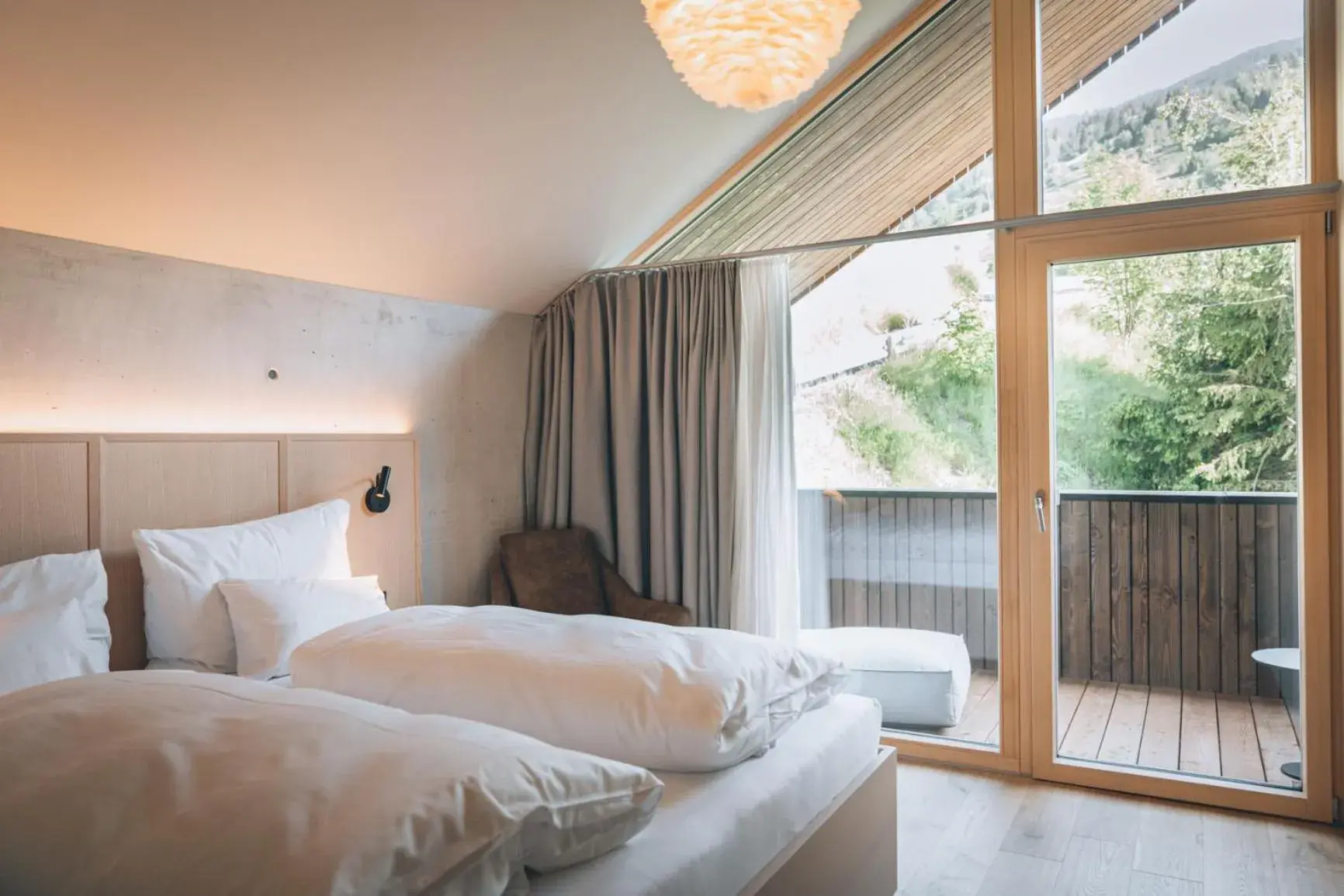 Deluxe Two-Bedroom Suite in Haus Jausern Deluxe Two-Bedroom Suite in Haus Jausern