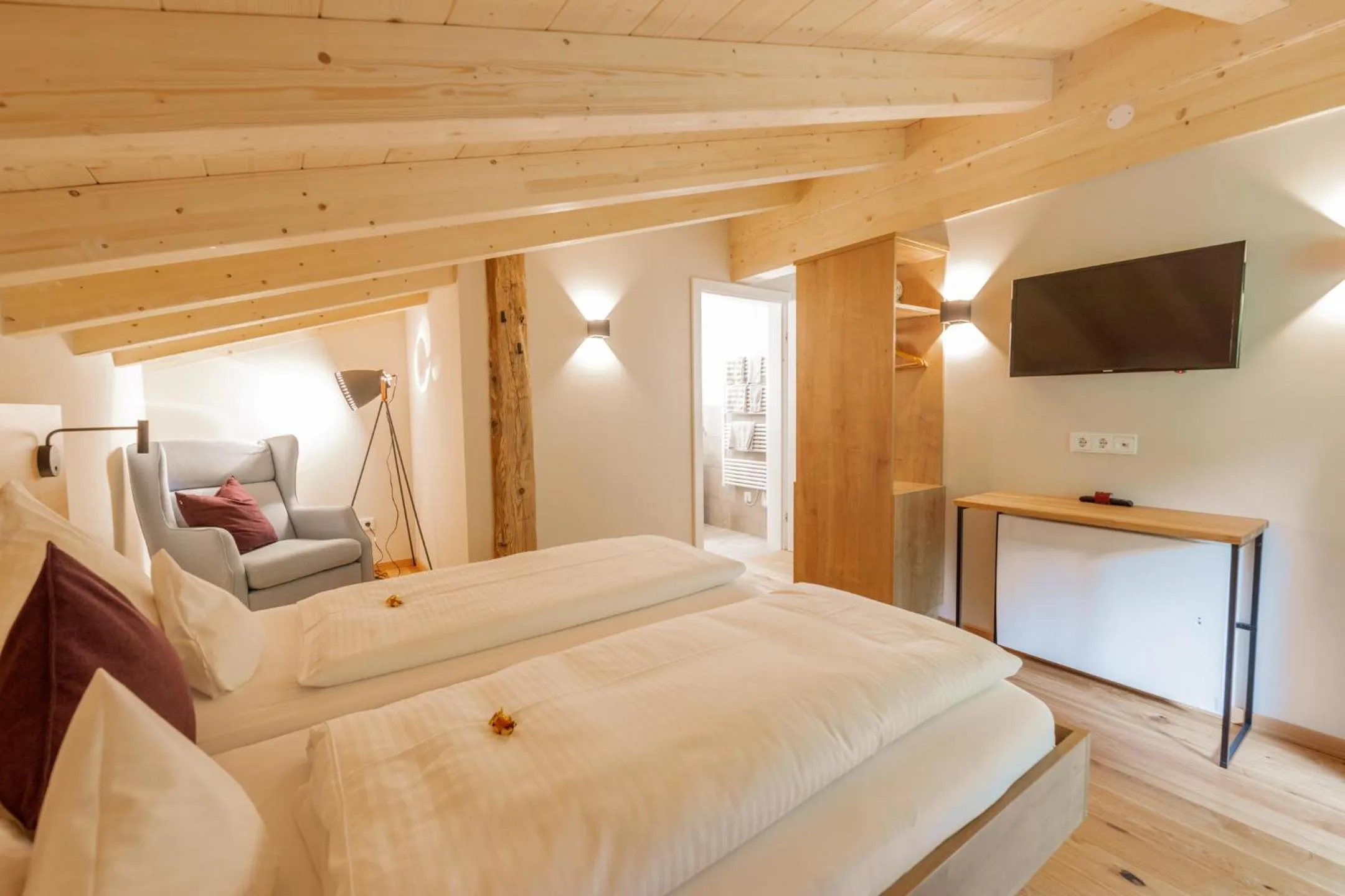 TV and multimedia, Bed in Haus Jausern