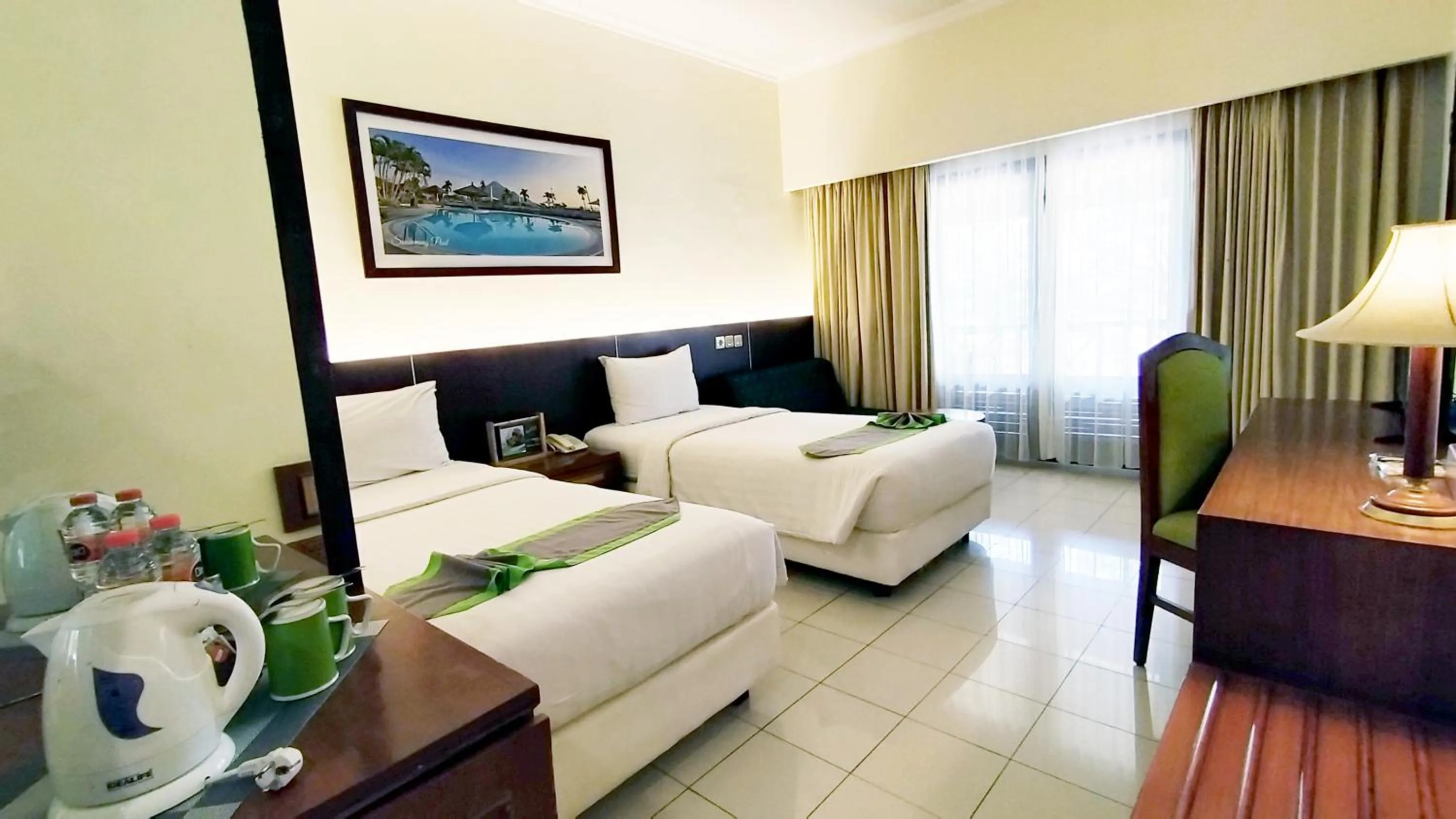 Bedroom, Bed in Grand Whiz Hotel Trawas Mojokerto
