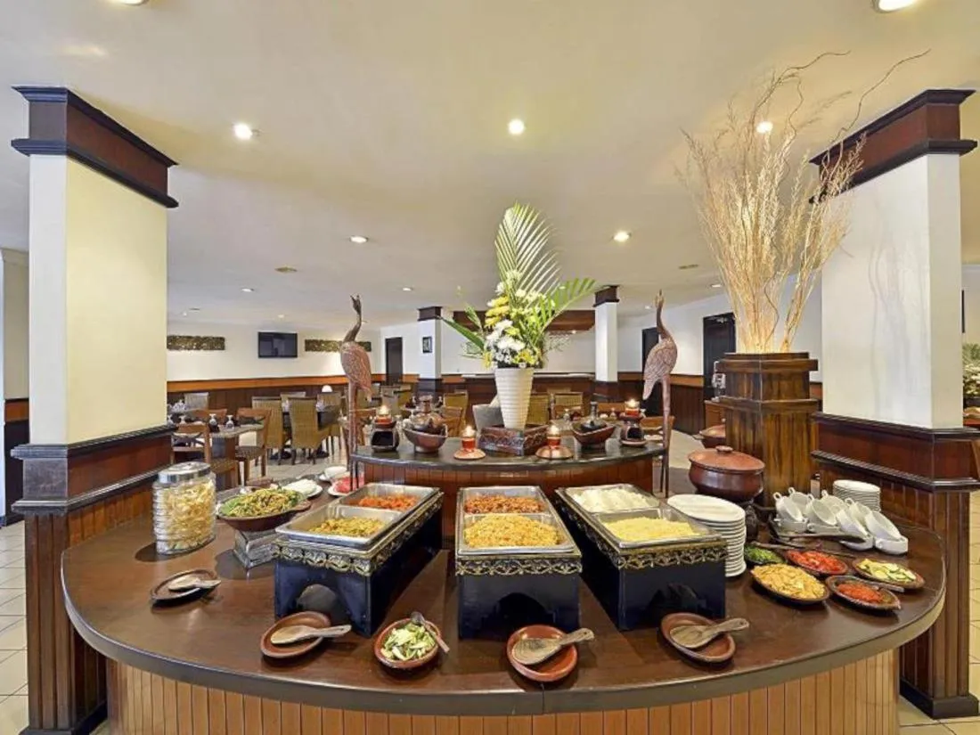 Restaurant/places to eat in Grand Whiz Hotel Trawas Mojokerto