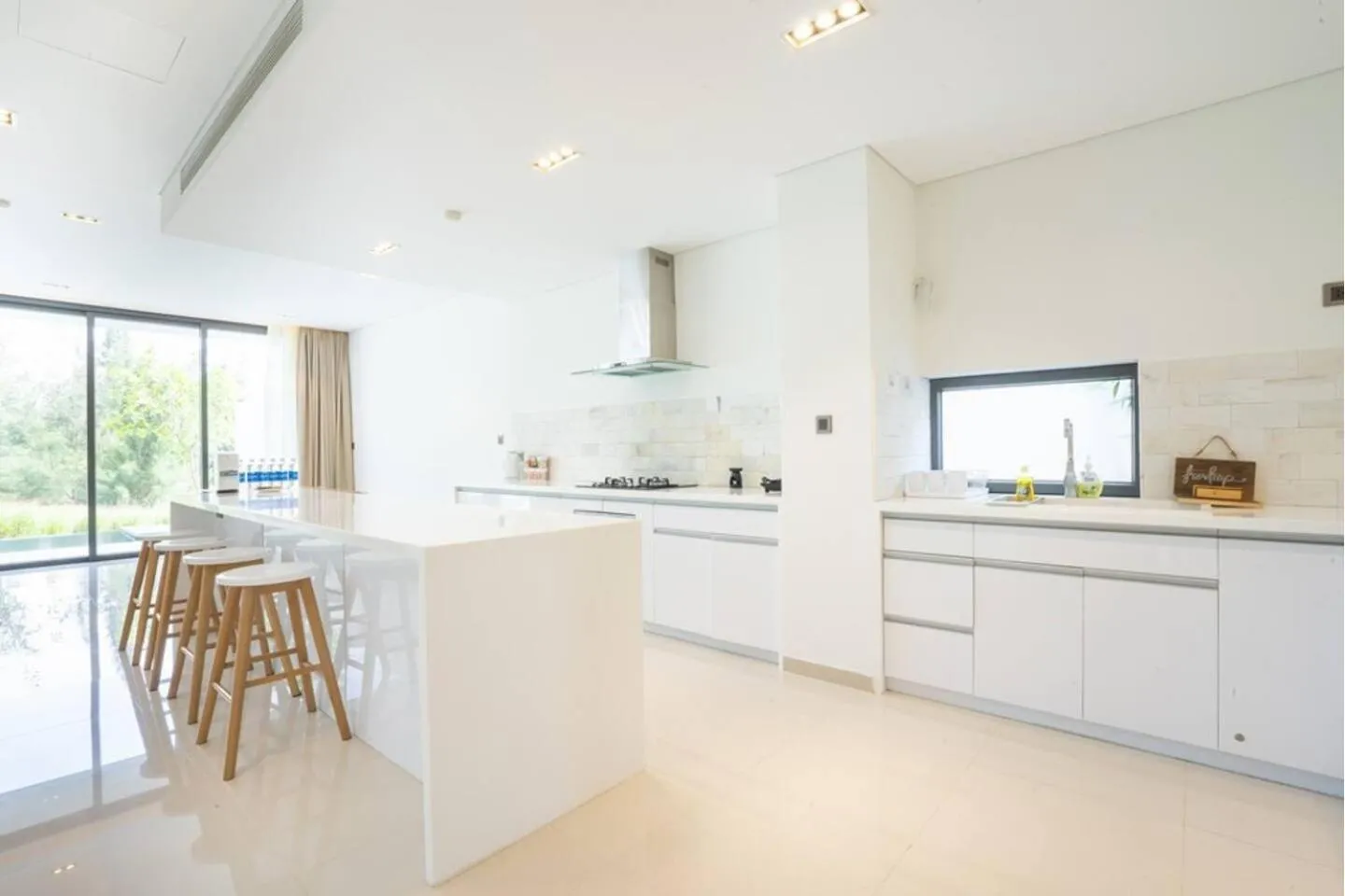 Kitchen or kitchenette in Clean & Quiet Villa - The Point Resort