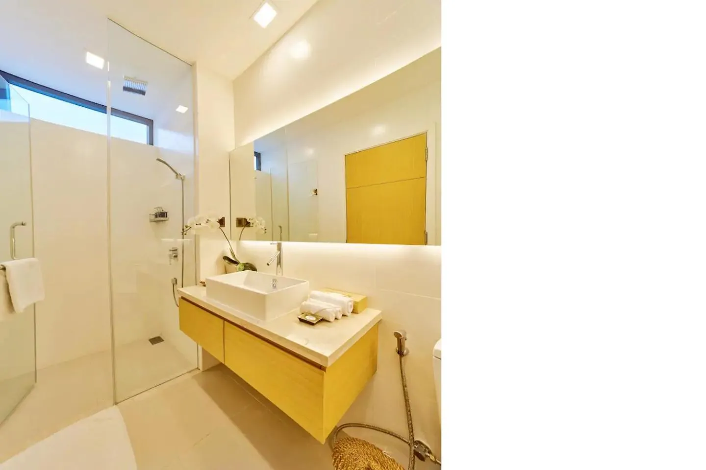 Bathroom in Clean & Quiet Villa - The Point Resort