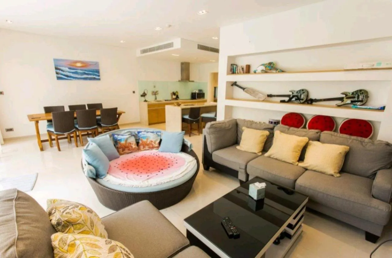Living room in Clean & Quiet Villa - The Point Resort