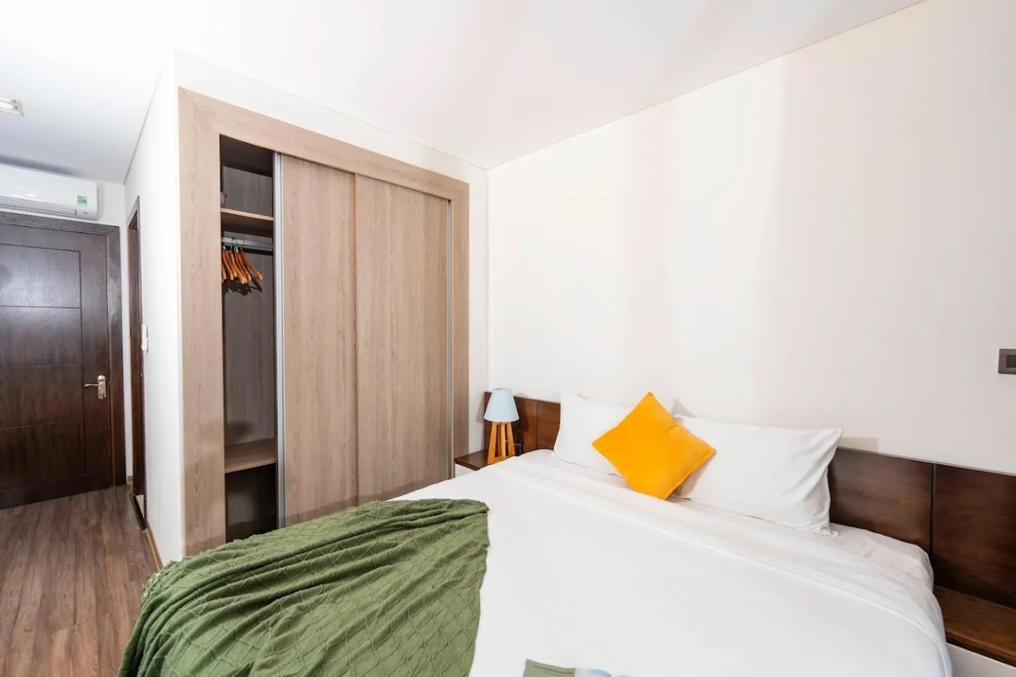 Bed in Clean & Quiet Villa - The Point Resort