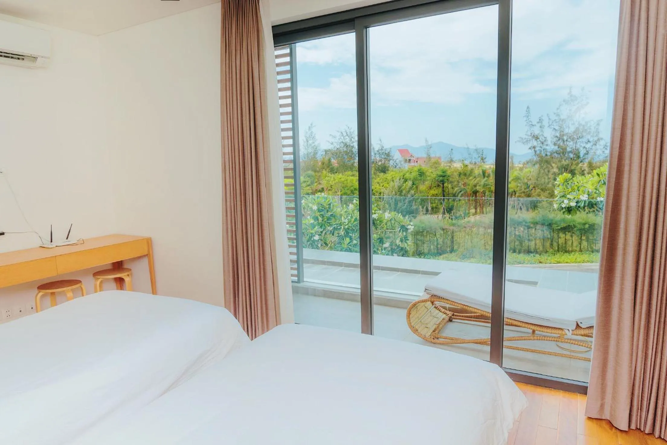Bed in Clean & Quiet Villa - The Point Resort