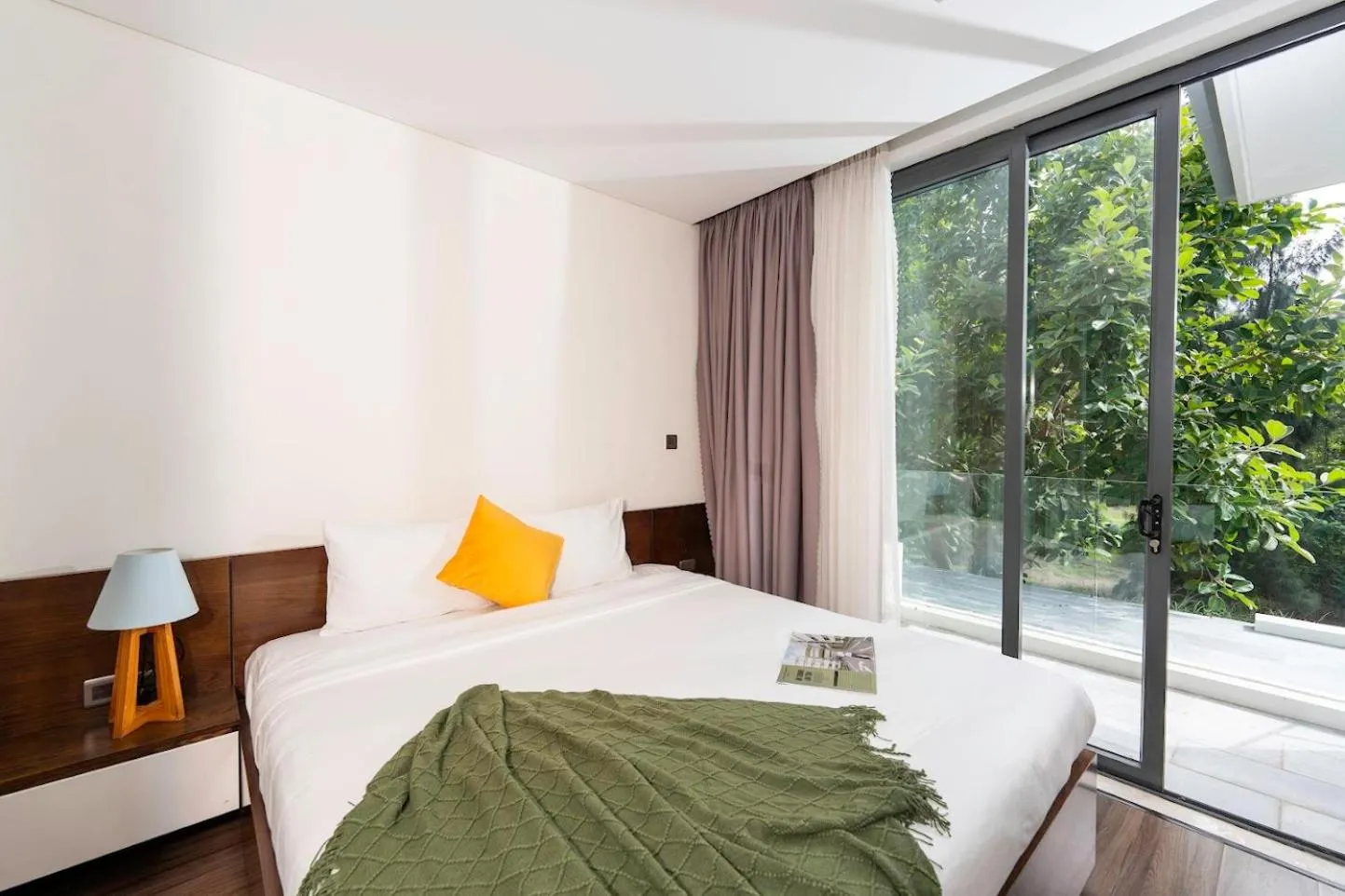 Bed in Clean & Quiet Villa - The Point Resort