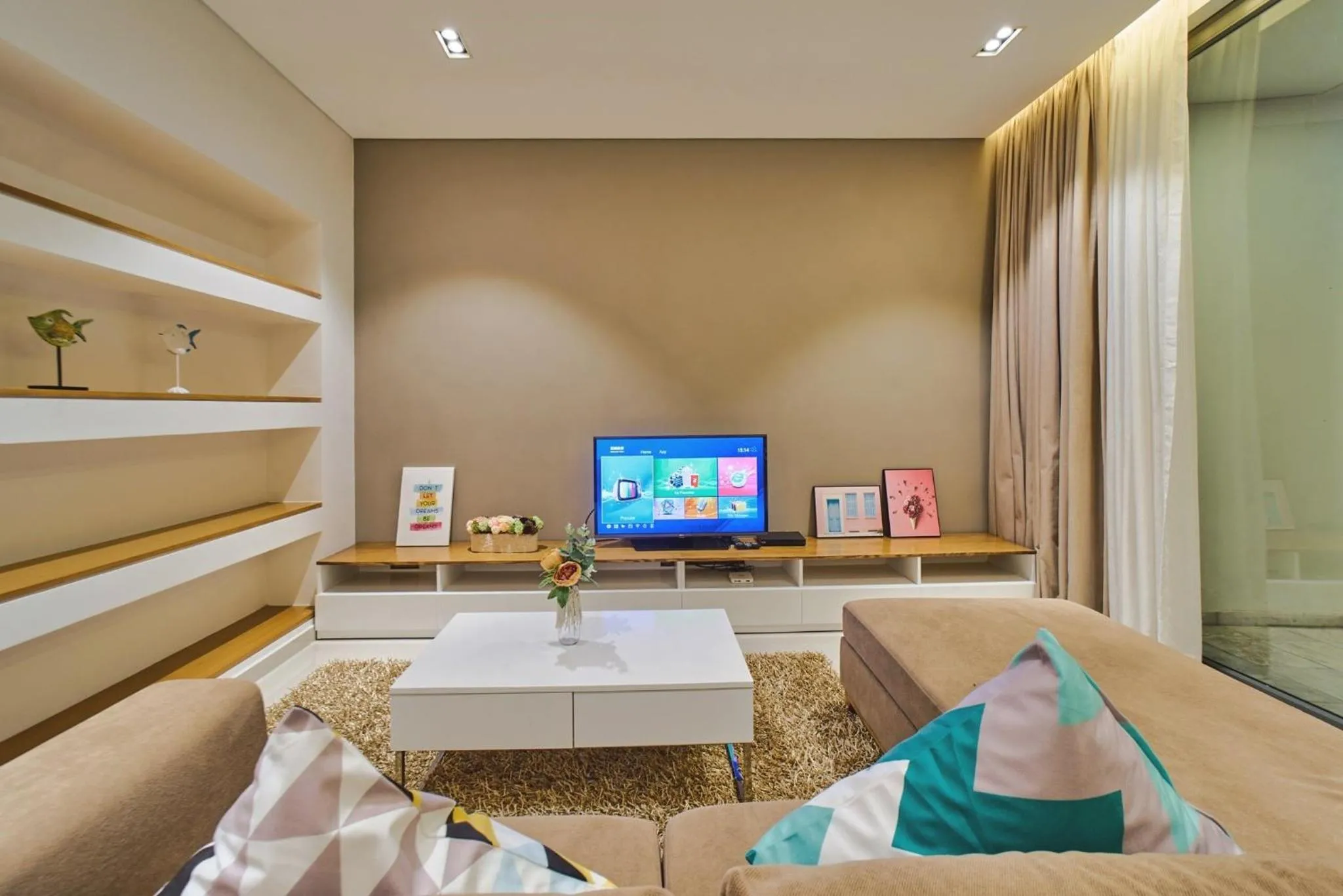 Clean & Quiet Villa - The Point Resort
