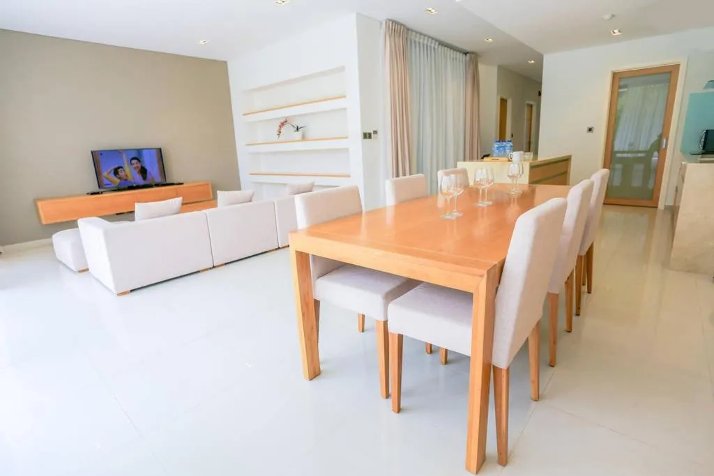 Living room in Clean & Quiet Villa - The Point Resort