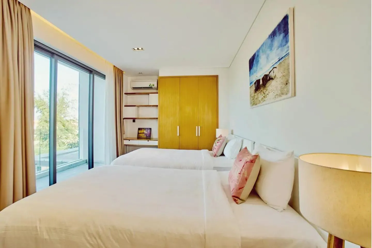 Bed in Clean & Quiet Villa - The Point Resort
