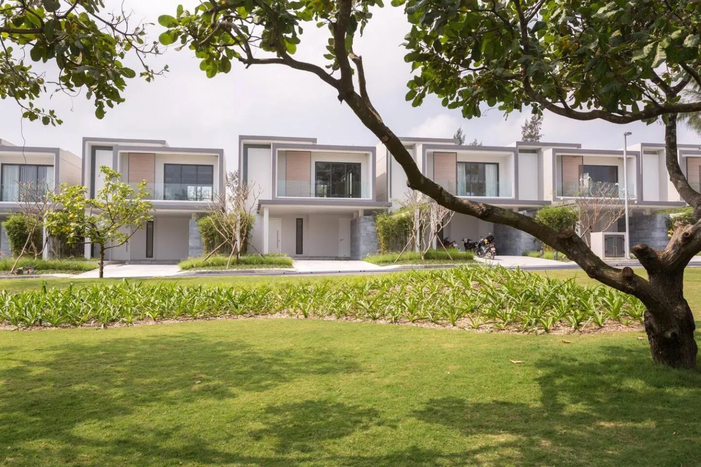 Property building in Clean & Quiet Villa - The Point Resort