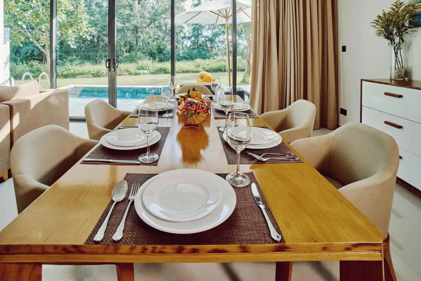 Dining area in Clean & Quiet Villa - The Point Resort