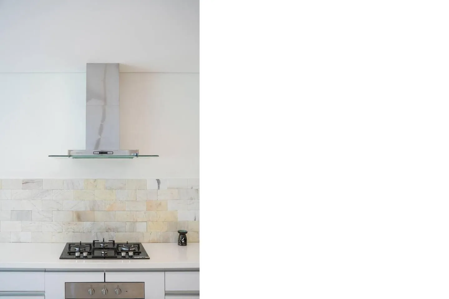 stove in Clean & Quiet Villa - The Point Resort