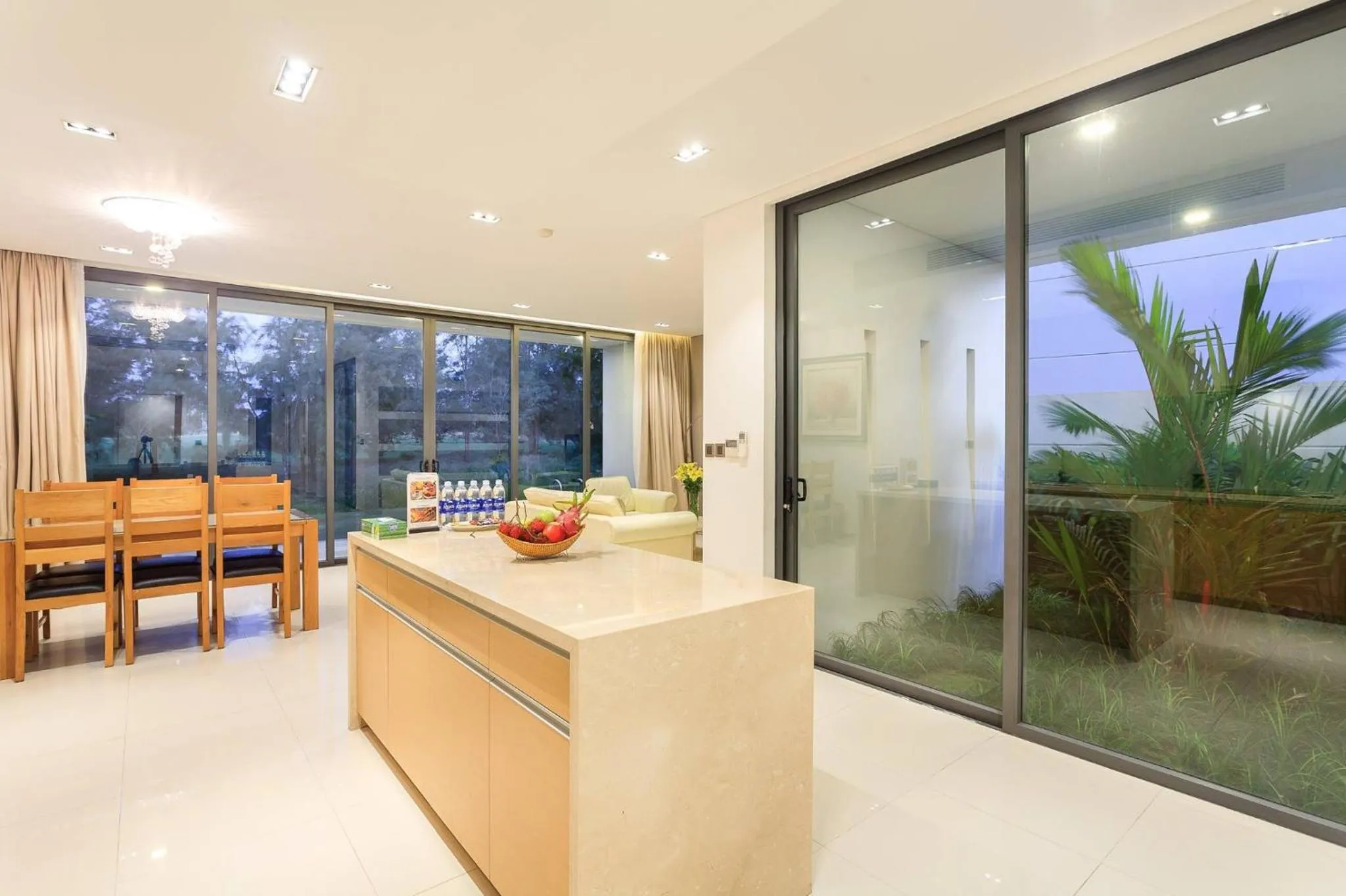 Communal kitchen in Clean & Quiet Villa - The Point Resort