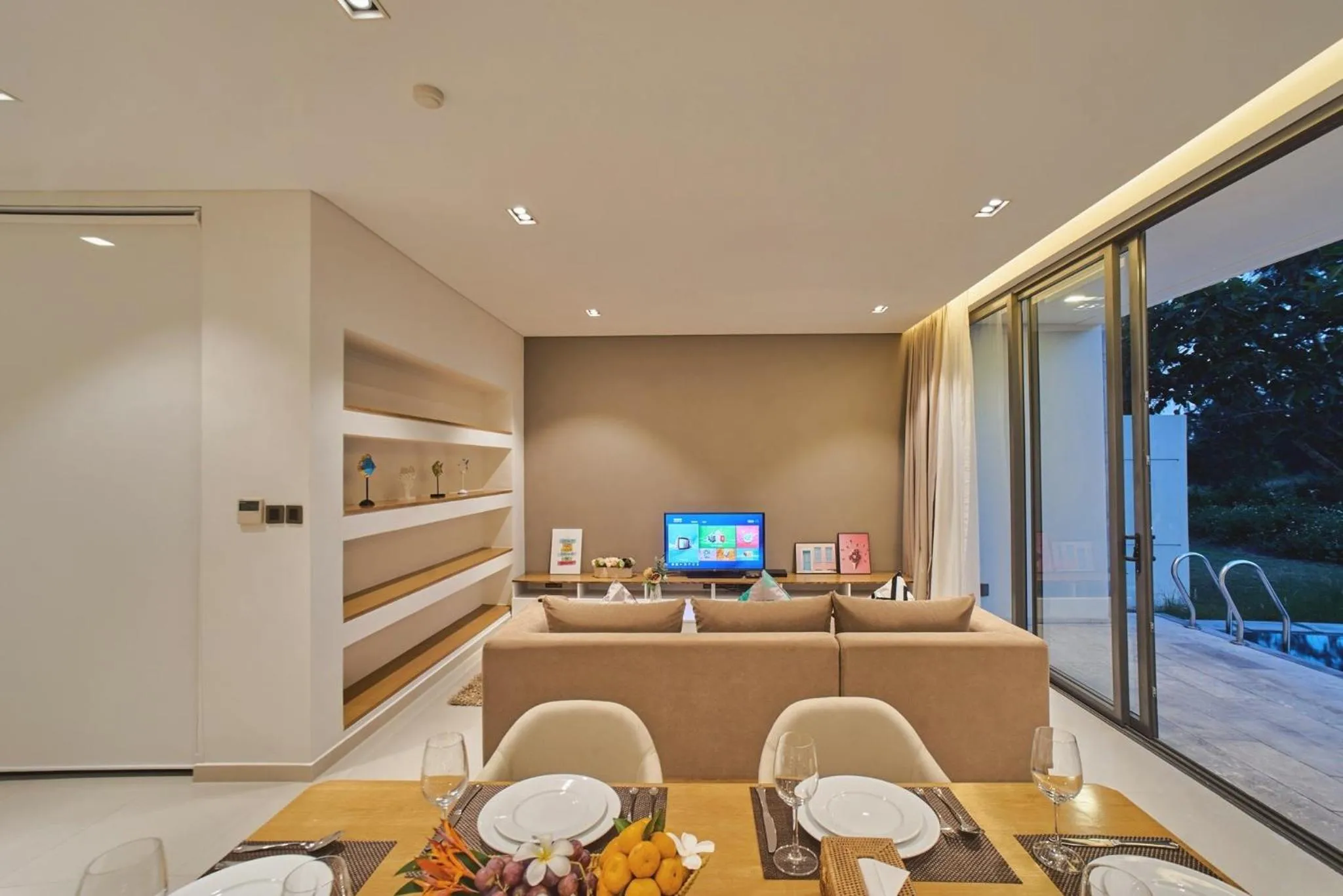 Clean & Quiet Villa - The Point Resort