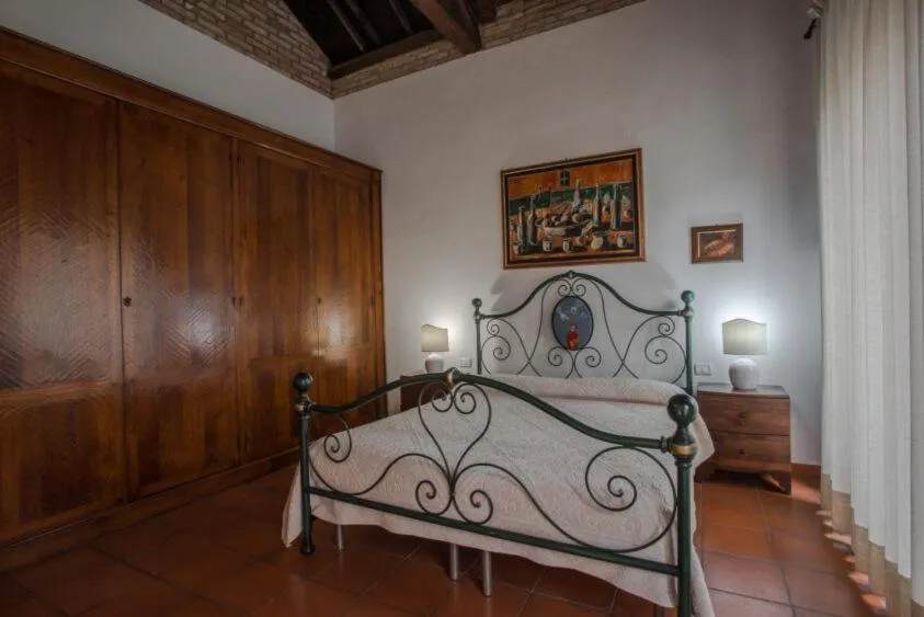 Photo of the whole room, Bed in Relais del Porto