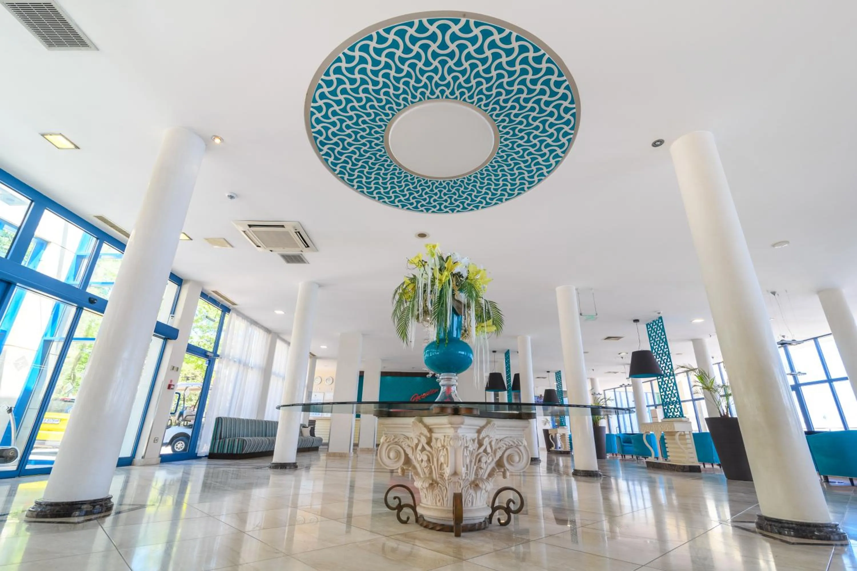 Property building in Azalia Beach Hotel Balneo & SPA