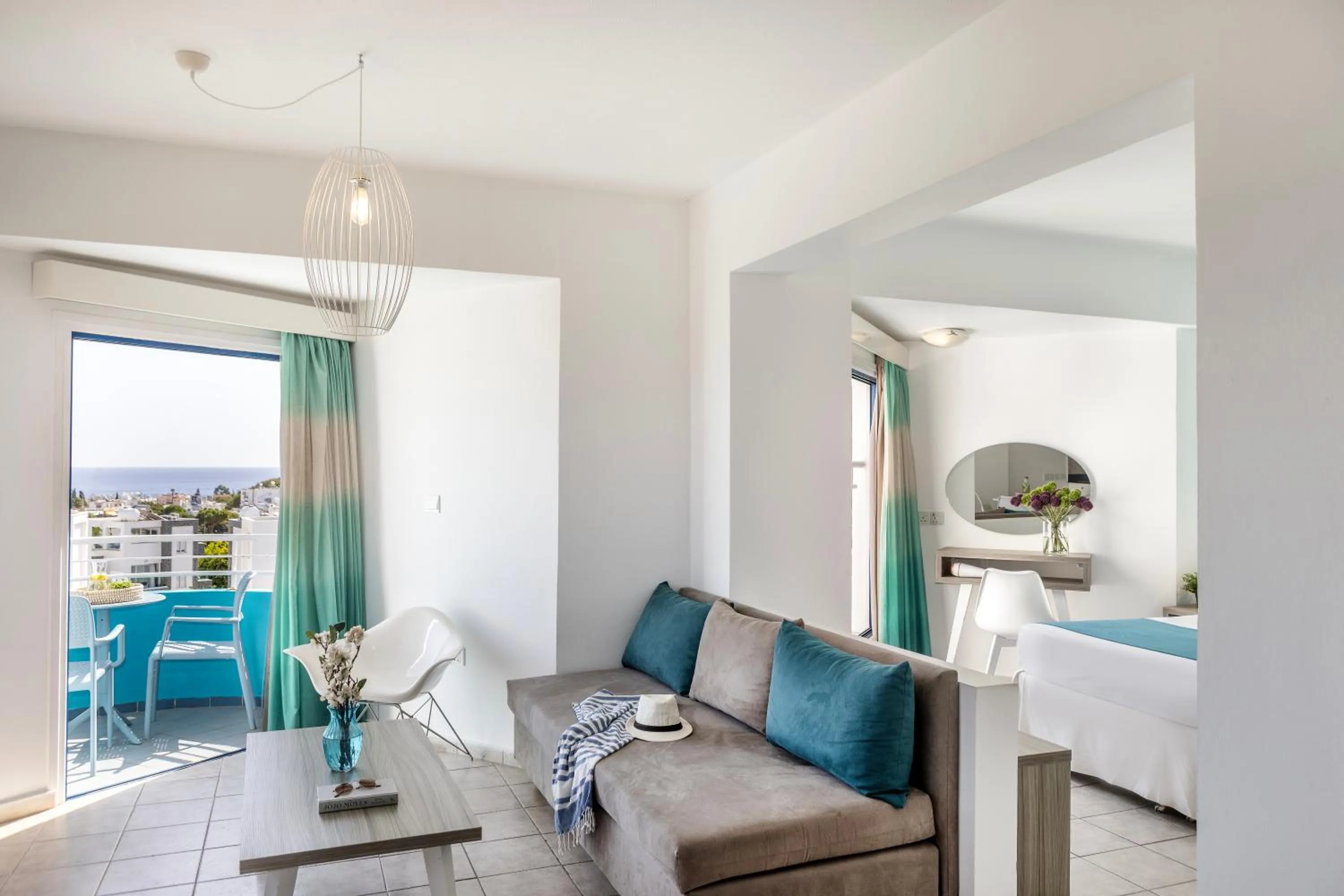 Seating area in Lantiana Gardens ApartHotel