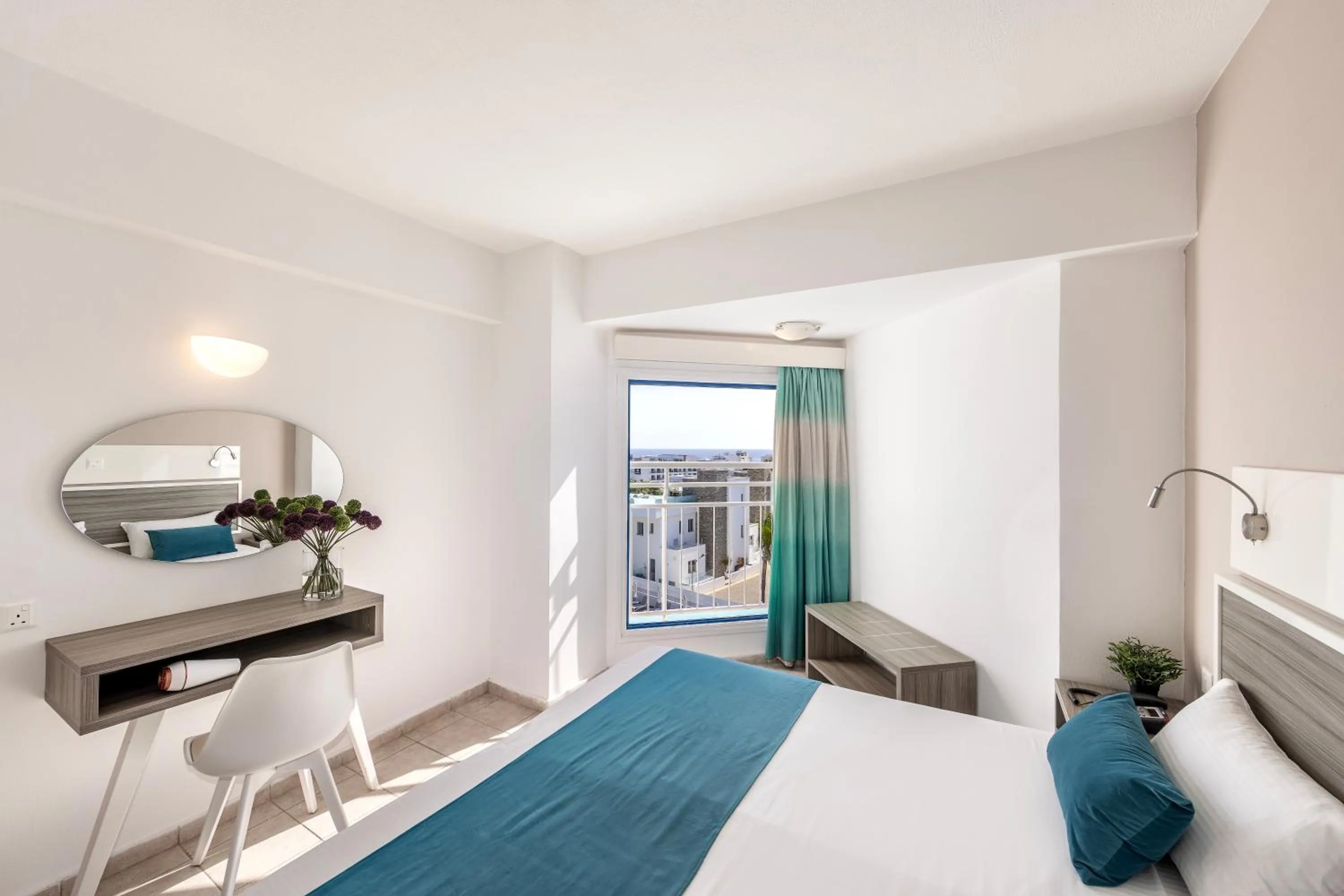 Bedroom, Bed in Lantiana Gardens ApartHotel