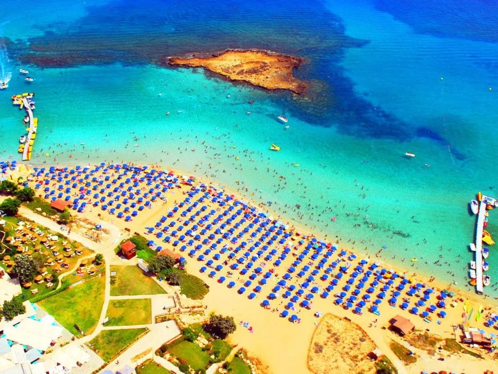 Nearby landmark in Lantiana Gardens ApartHotel