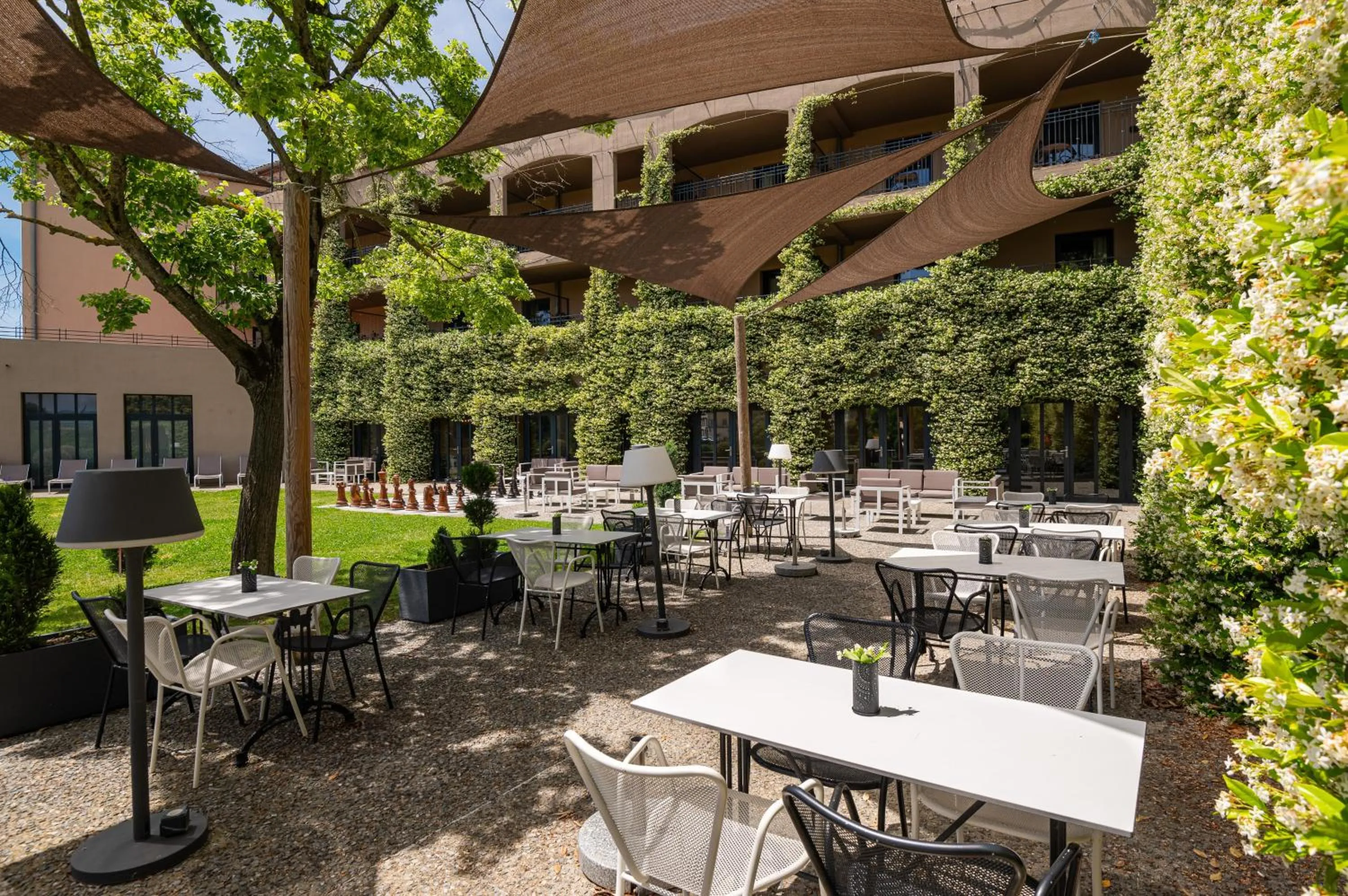 Patio in Hotel du Roi & Spa by SOWELL COLLECTION