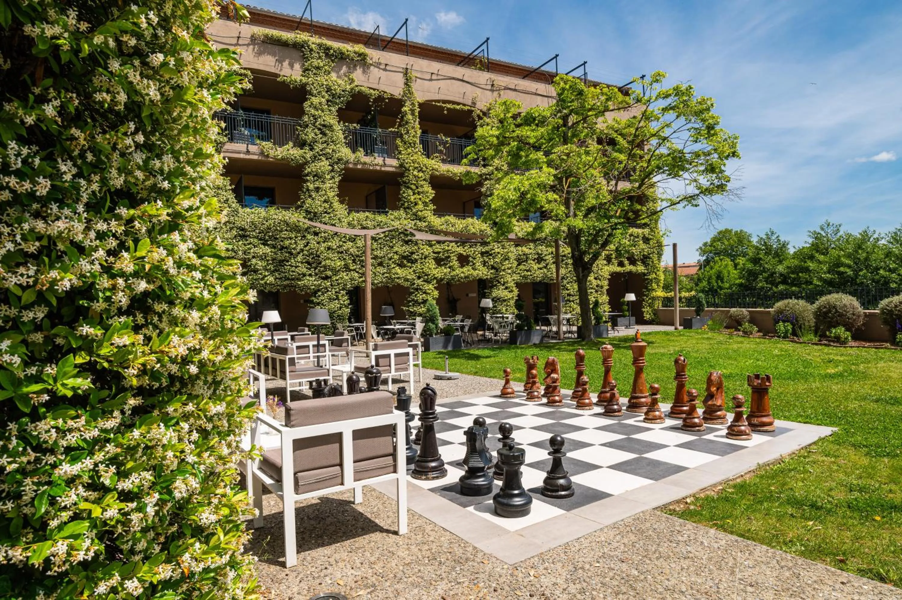 Balcony/Terrace in Hotel du Roi & Spa by SOWELL COLLECTION