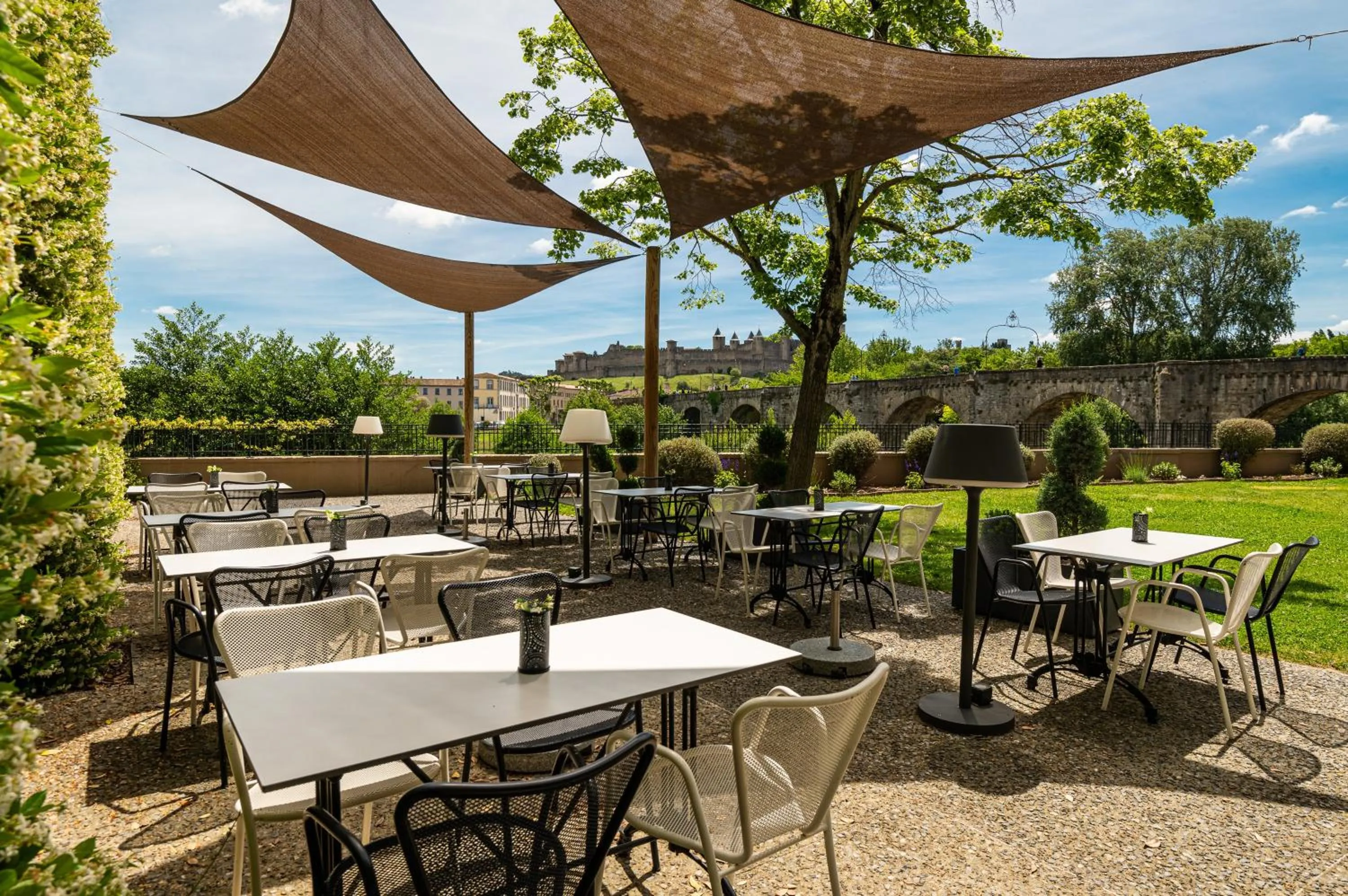 Patio in Hotel du Roi & Spa by SOWELL COLLECTION