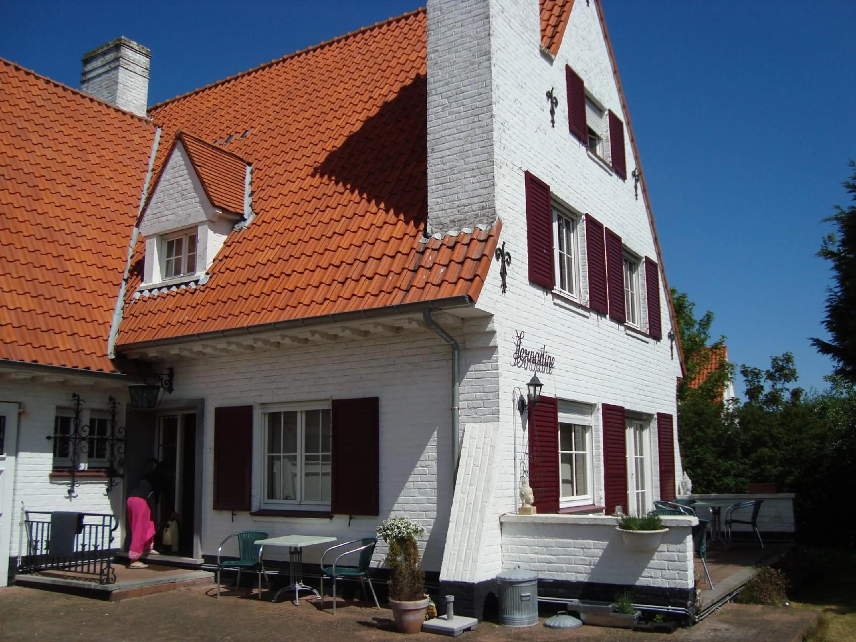 Property building in B&B Villa Fernadine