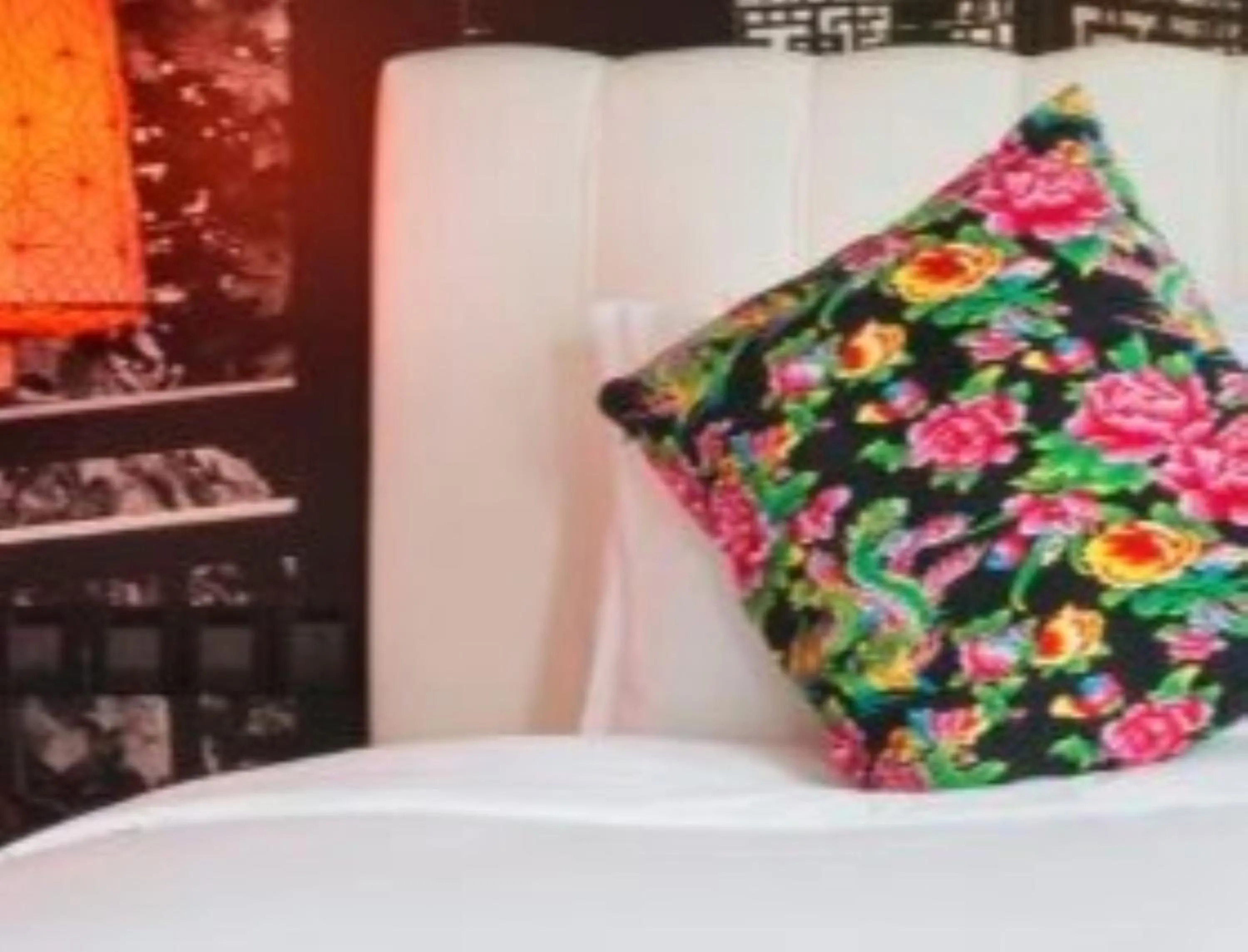 Photo of the whole room, Bed in Hotel Indigo Shanghai On The Bund by IHG