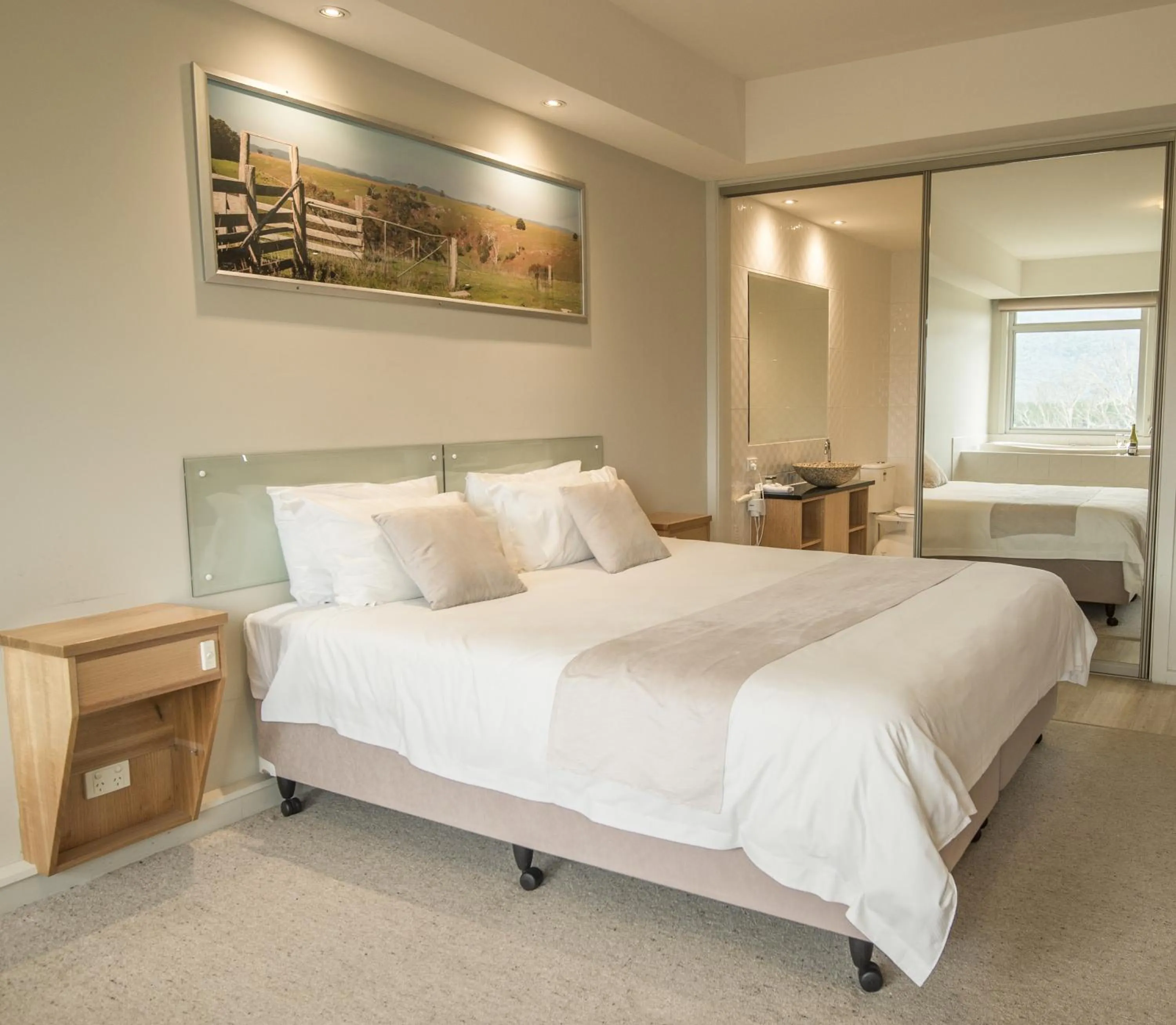 Bed in Macedon Ranges Hotel & Spa