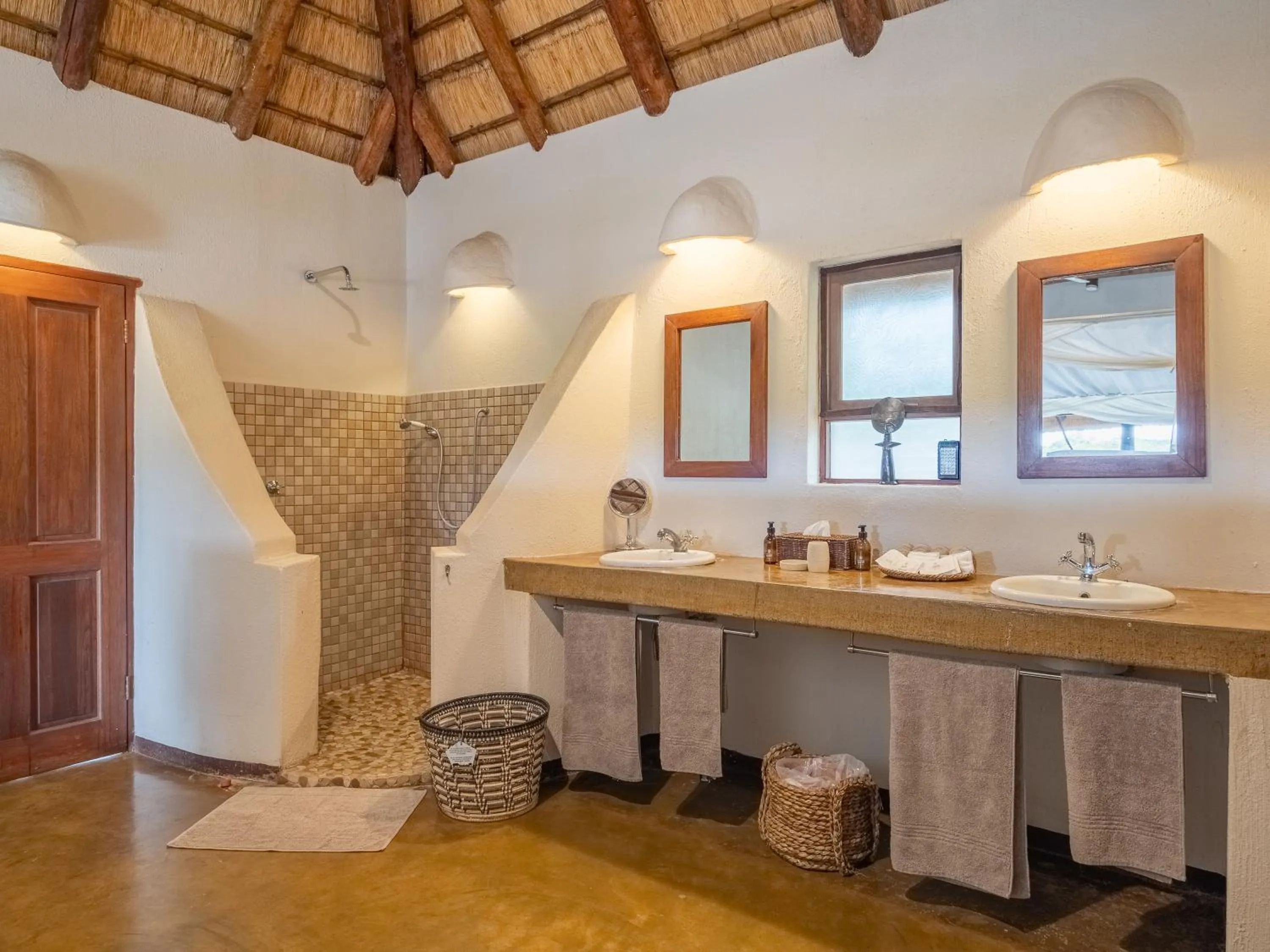 Bathroom in Nyati Safari Lodge
