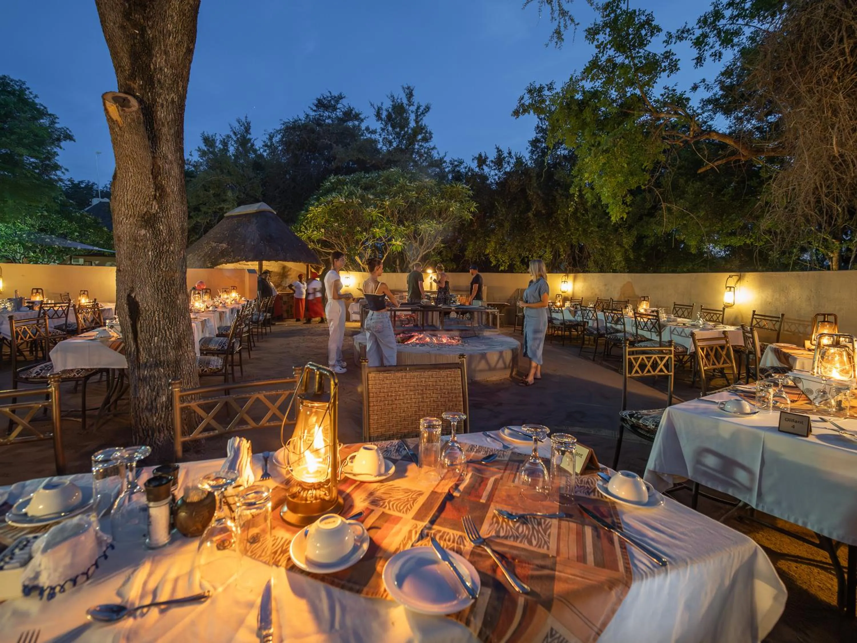 Restaurant/places to eat in Nyati Safari Lodge