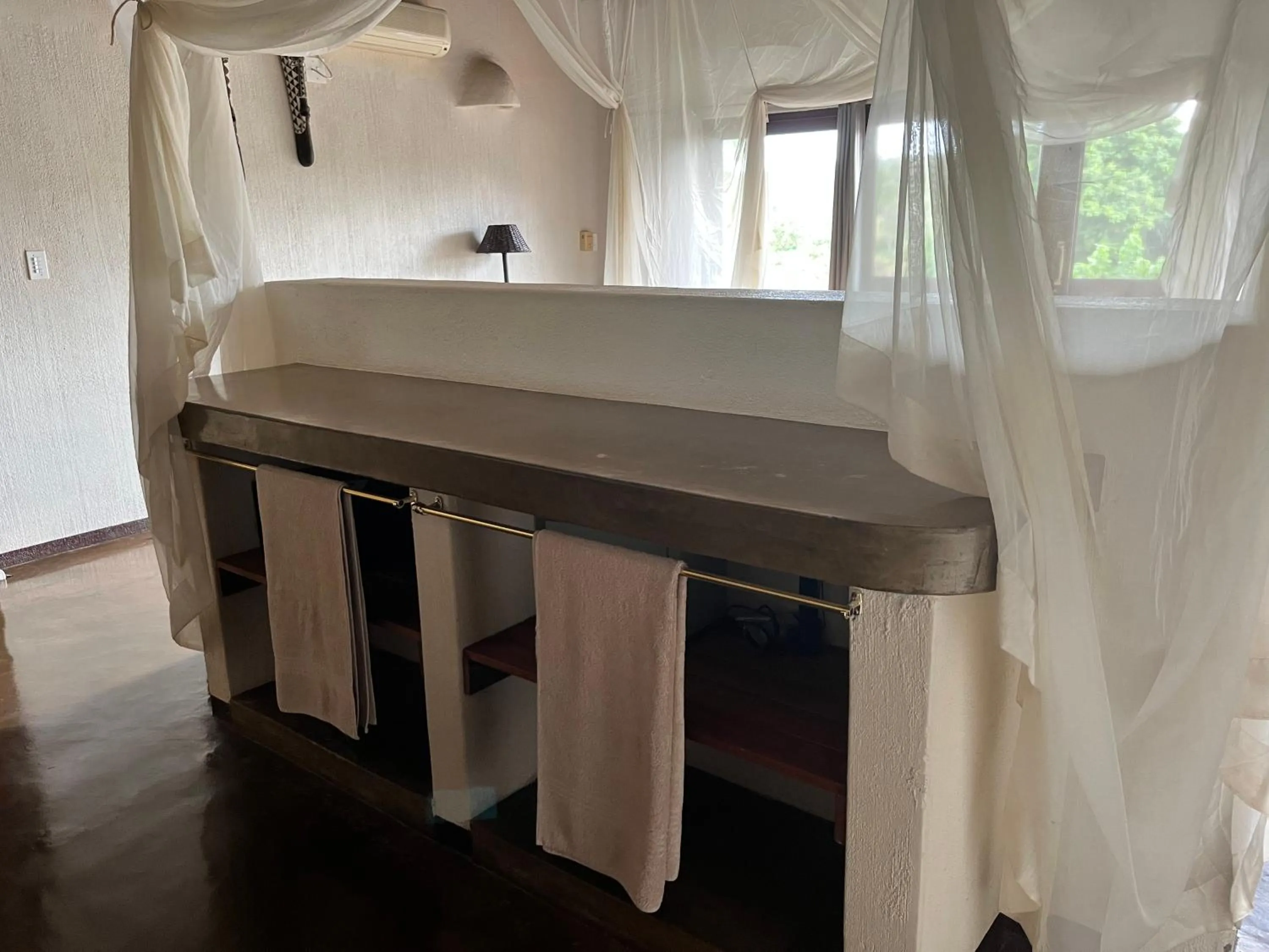 Bathroom in Nyati Safari Lodge