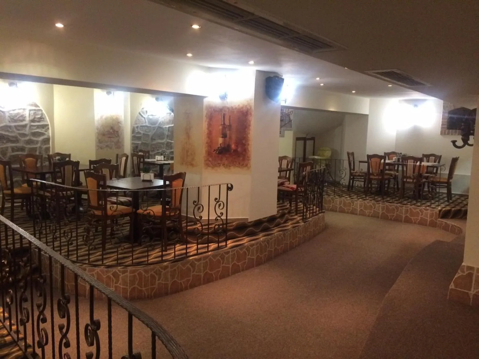 Food and drinks in Family Hotel Chiplakoff