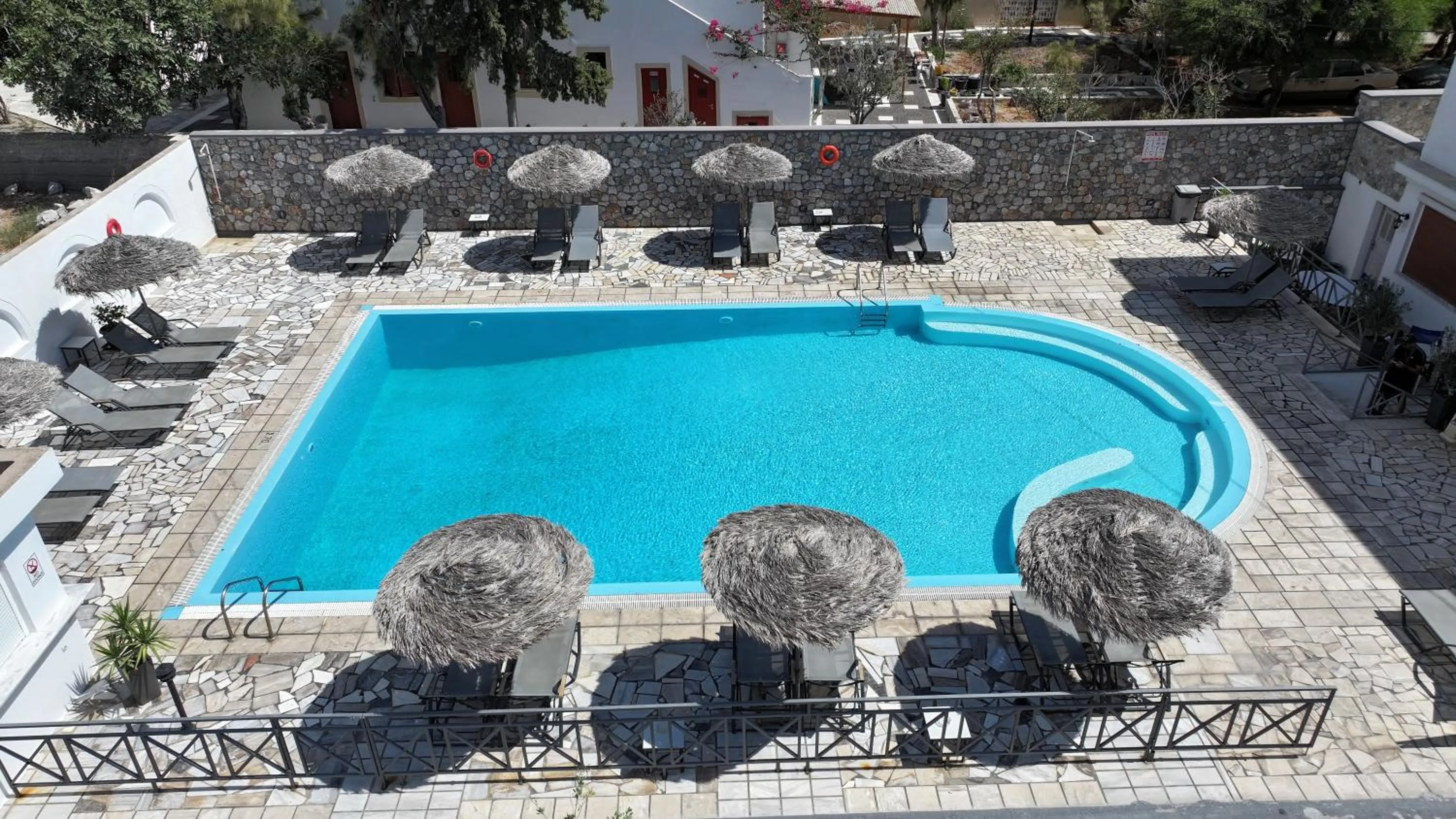 Swimming pool in Hotel Marybill