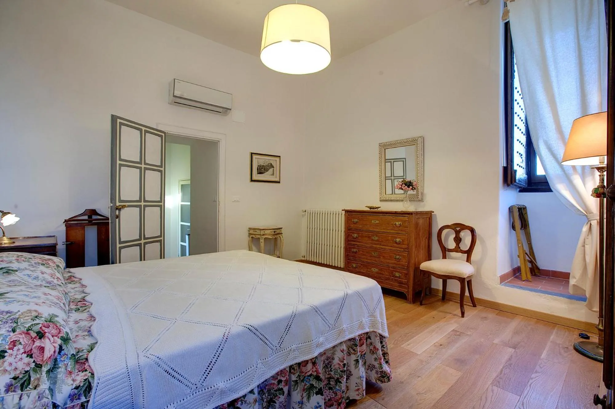 Bedroom, Bed in Torre Donati by Mmega