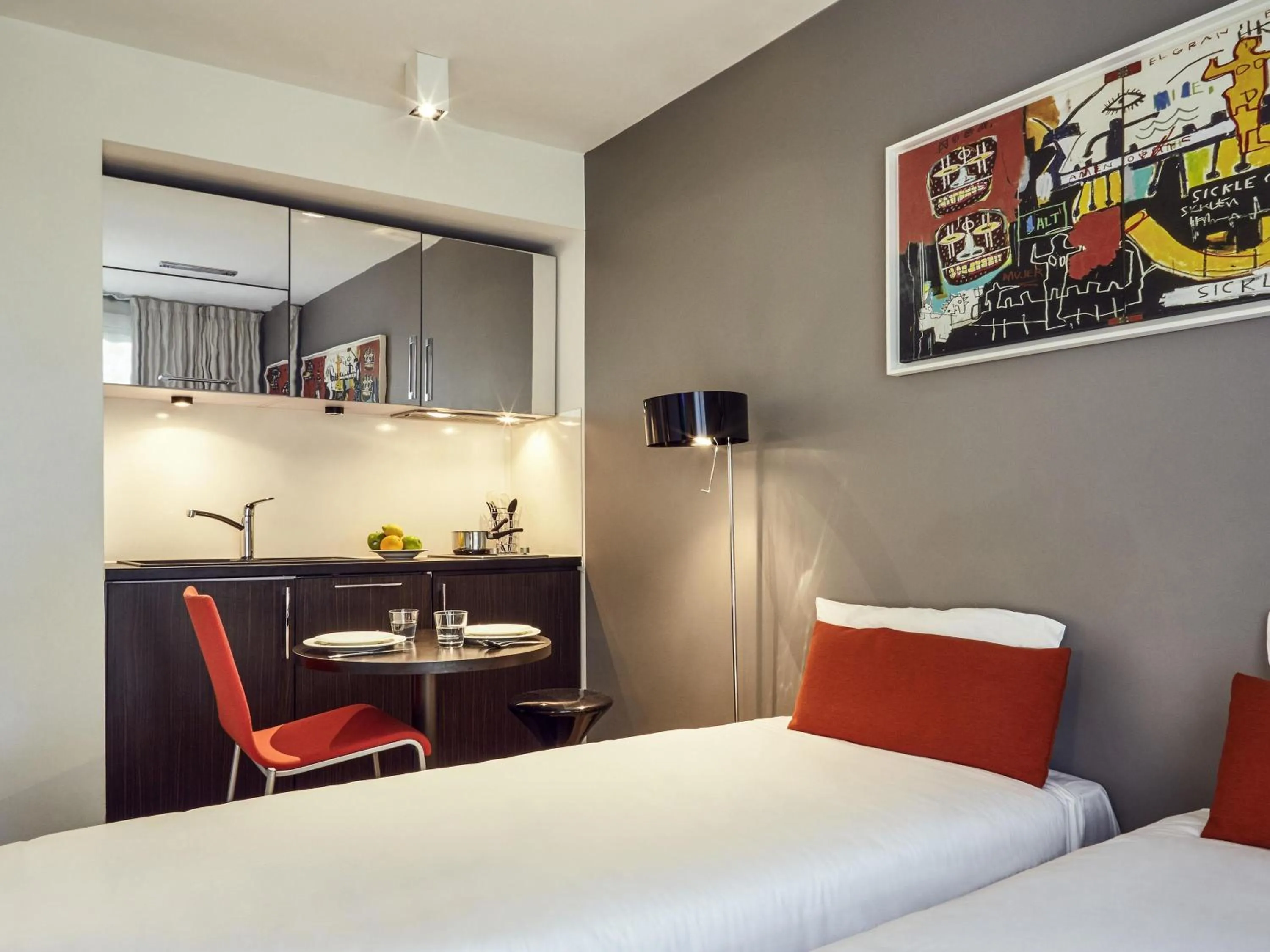 Bedroom, Bed in Aparthotel Adagio Marseille Timone