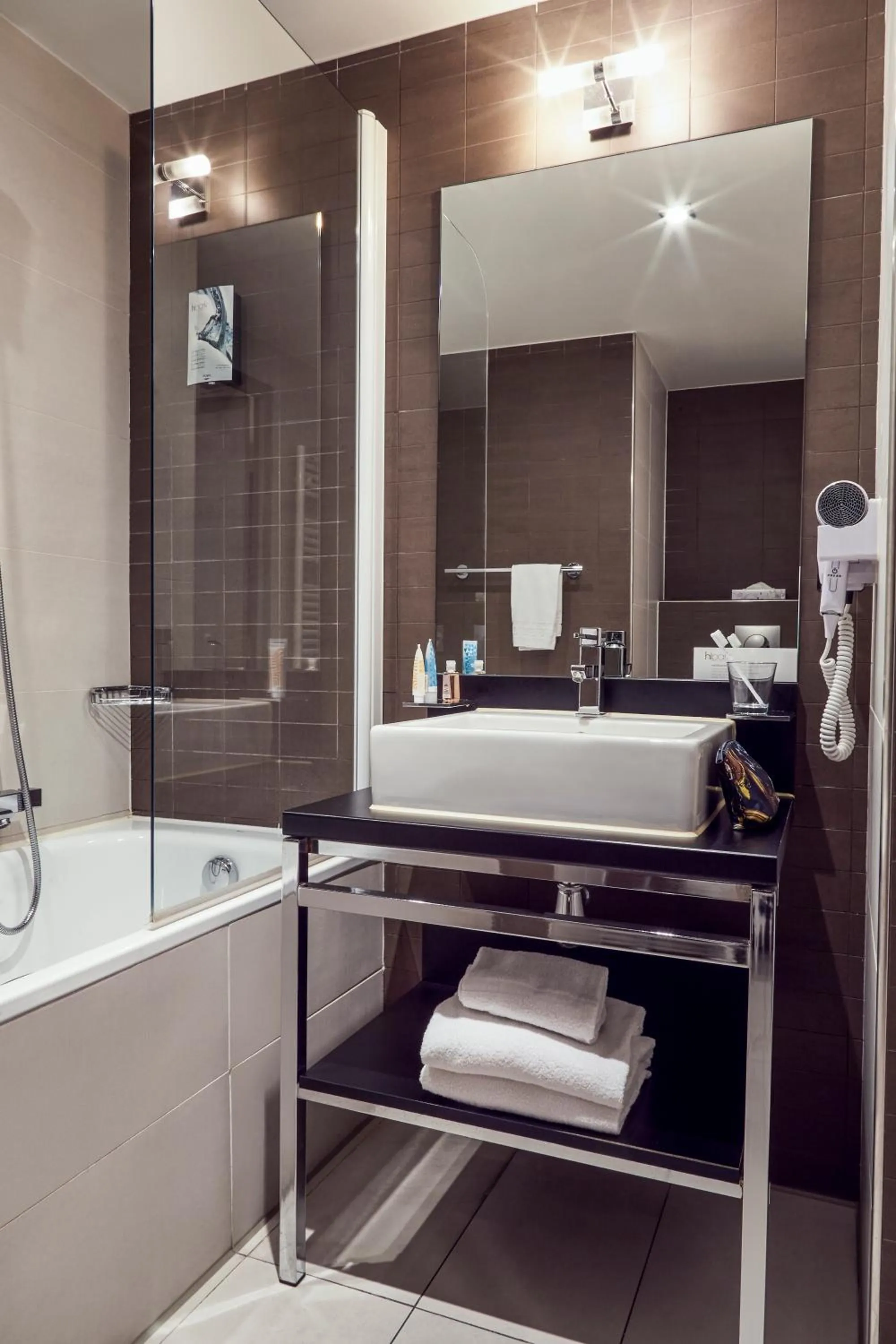 Bathroom in Aparthotel Adagio Marseille Timone