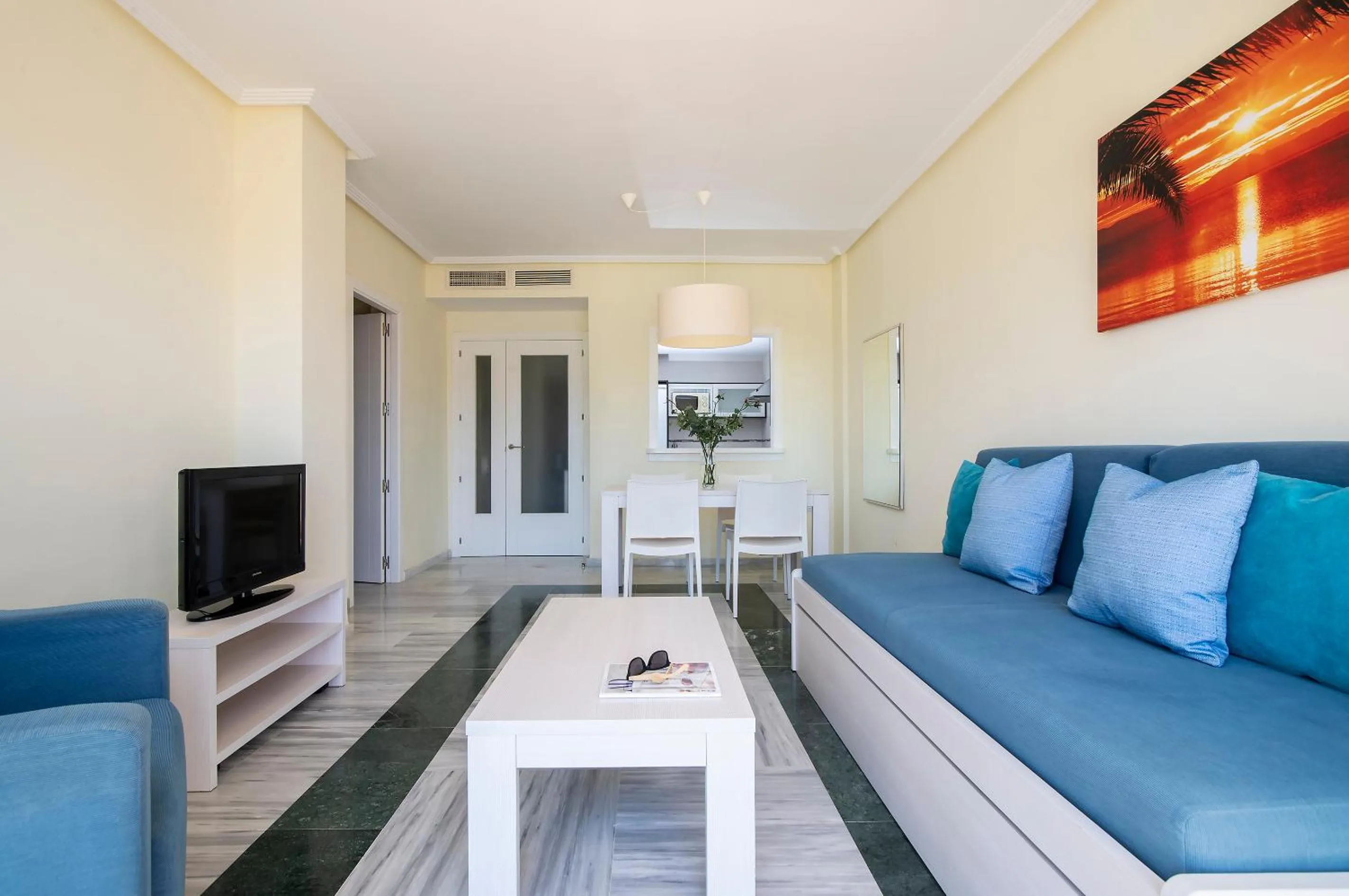 Communal lounge/ TV room in Pierre & Vacances Almeria Roquetas de Mar