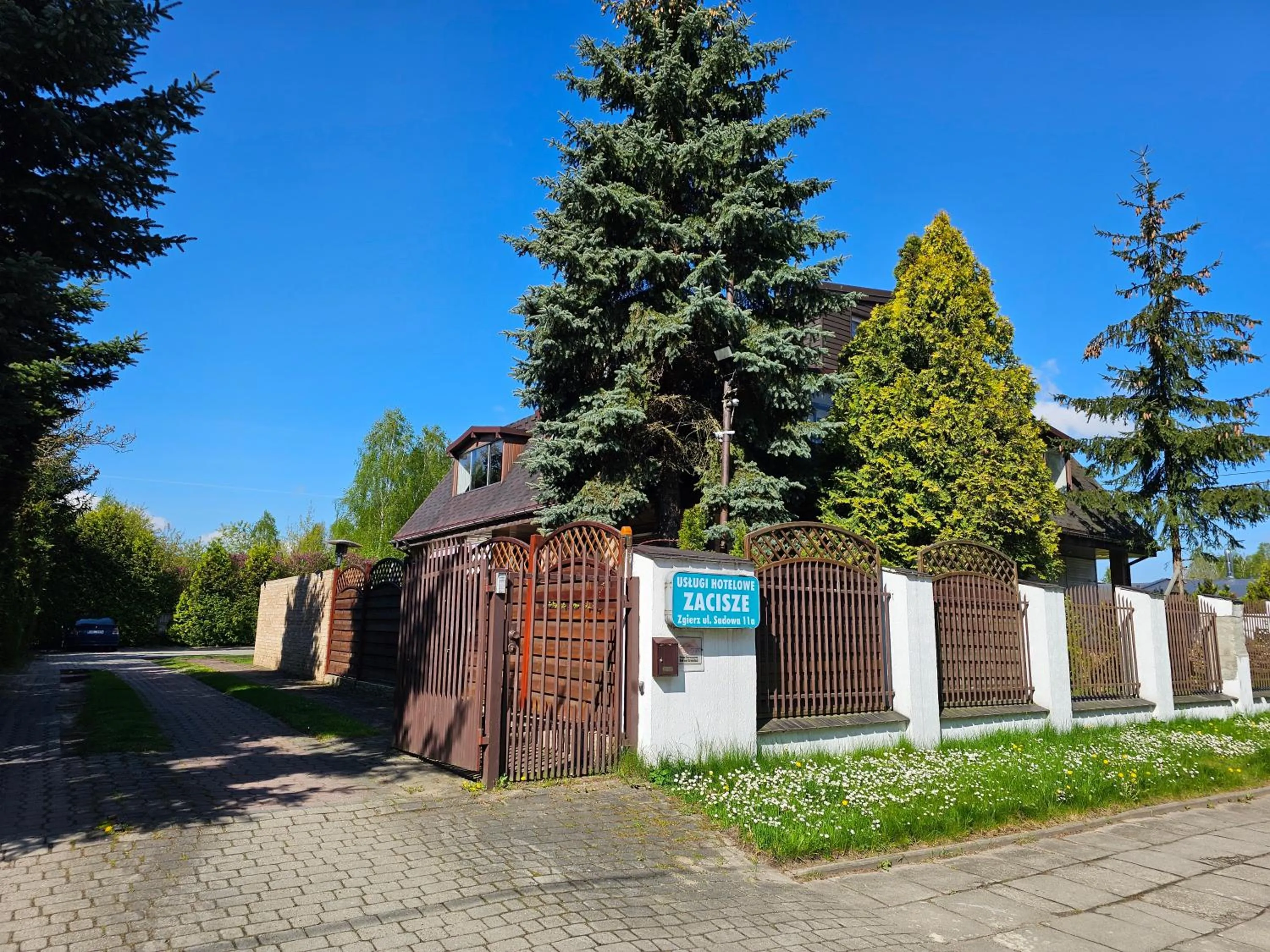 Property building in "Zacisze"