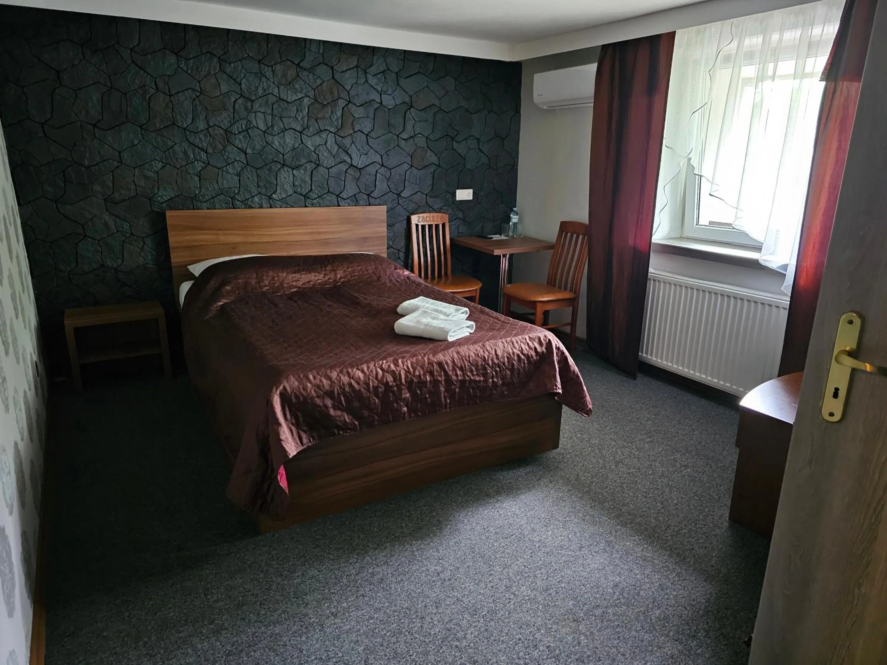 Bed in "Zacisze"