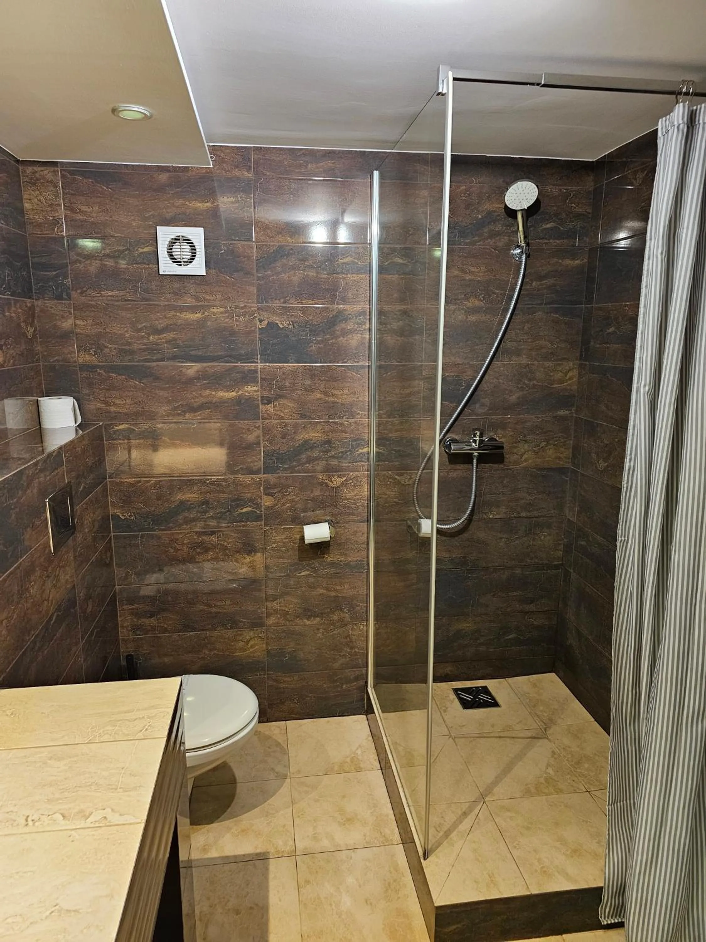 Shower in "Zacisze"