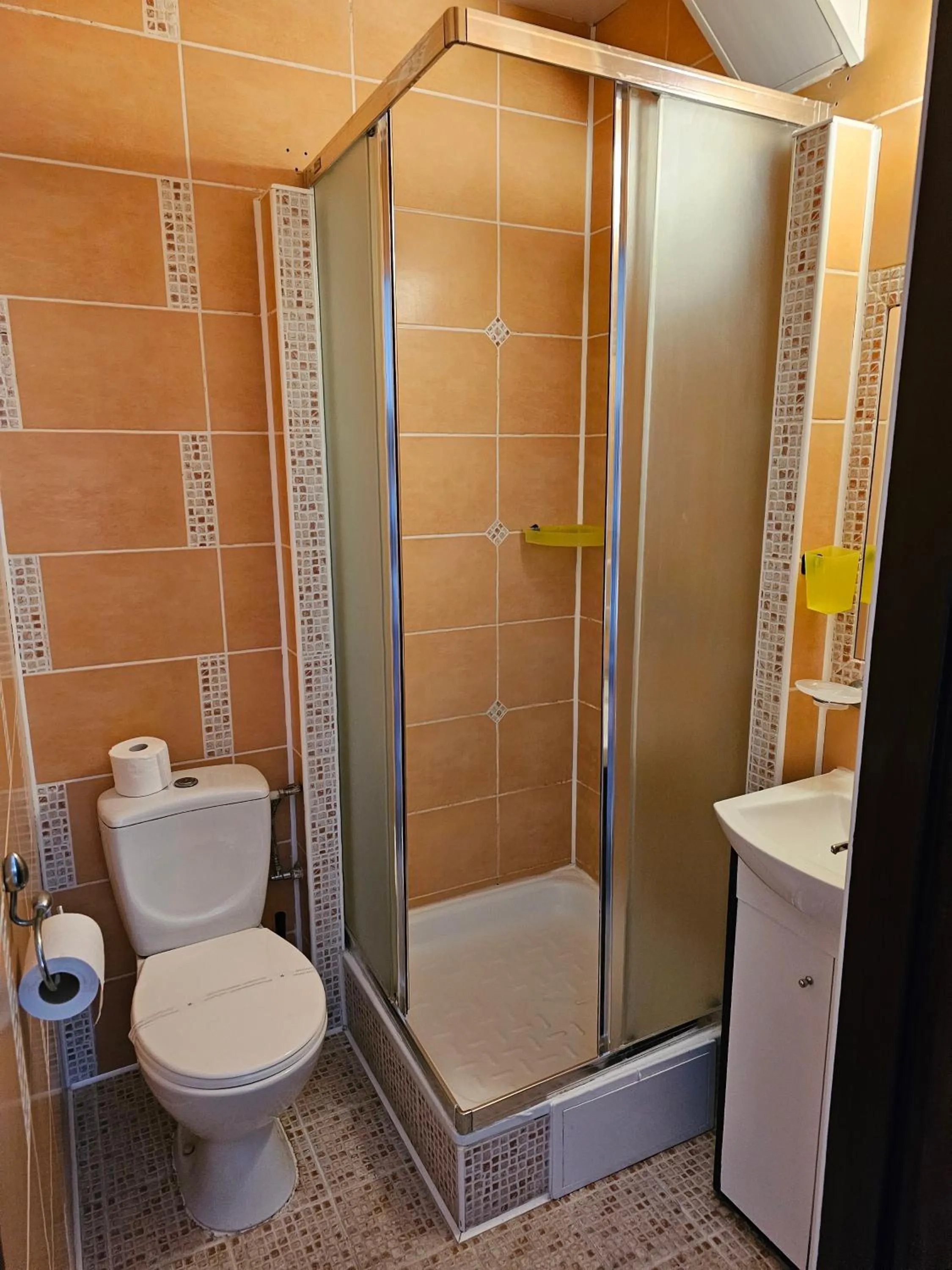 Shower in "Zacisze"
