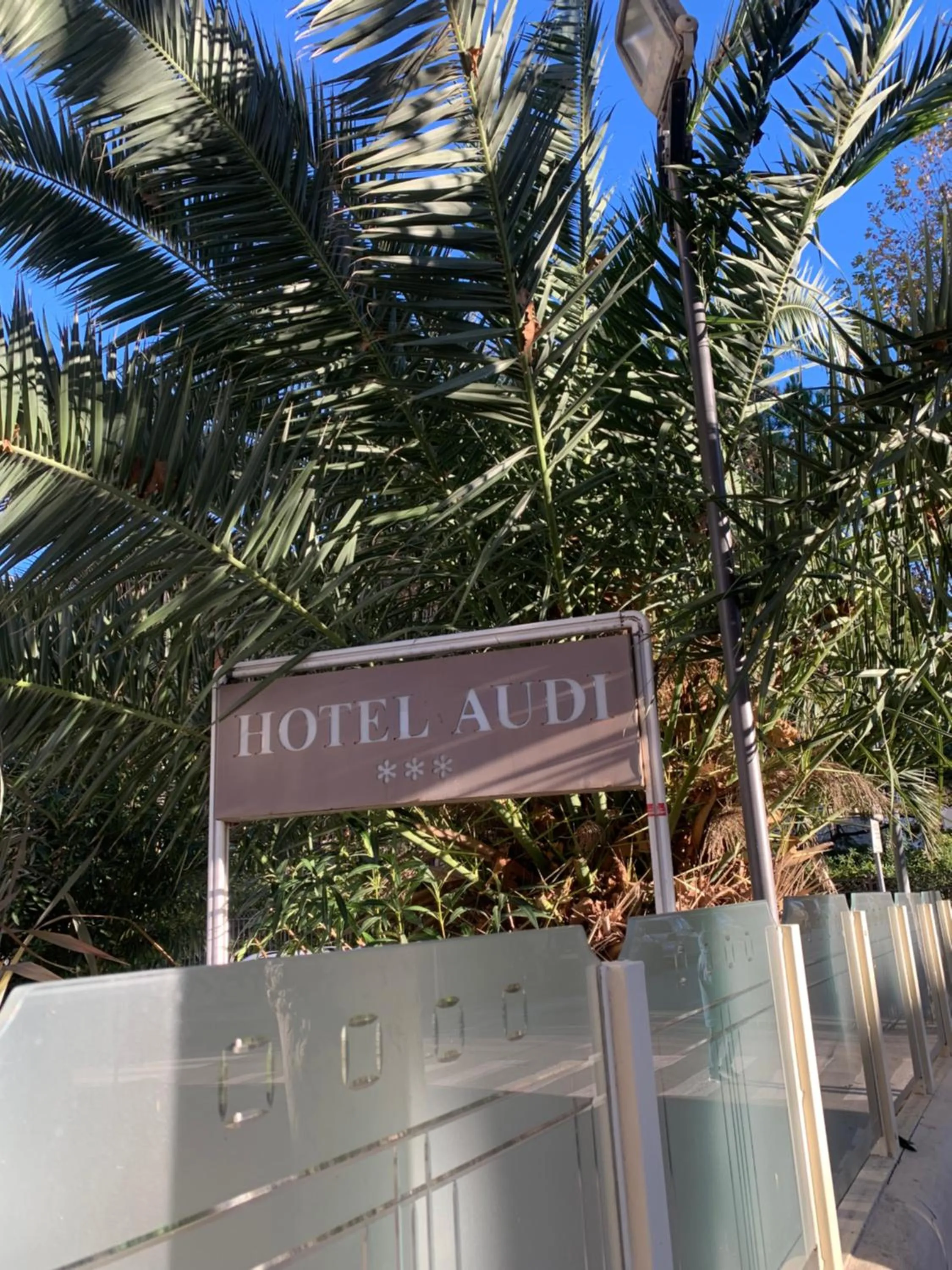 Property building in Hotel Audi Frontemare