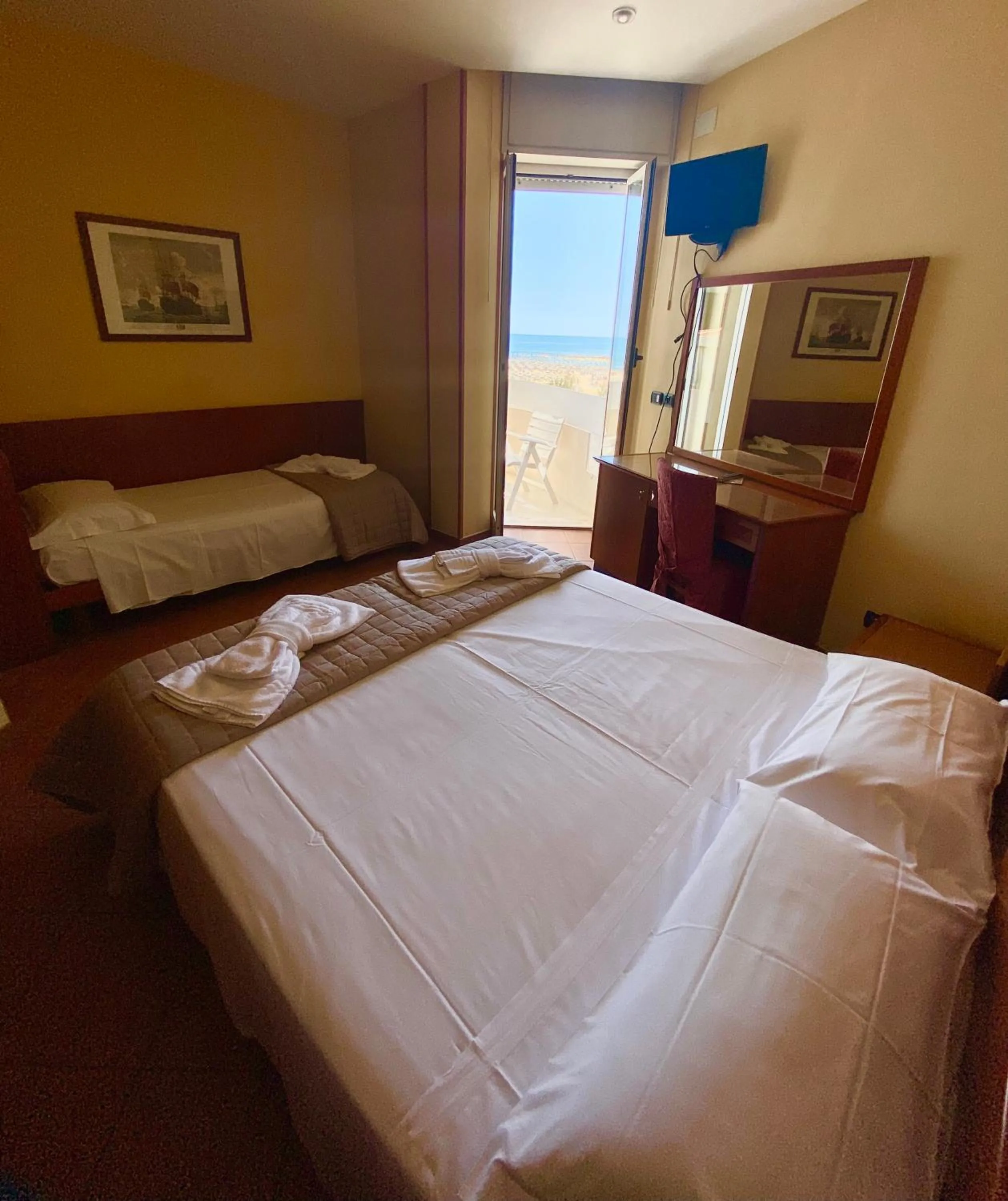 Bed in Hotel Audi Frontemare