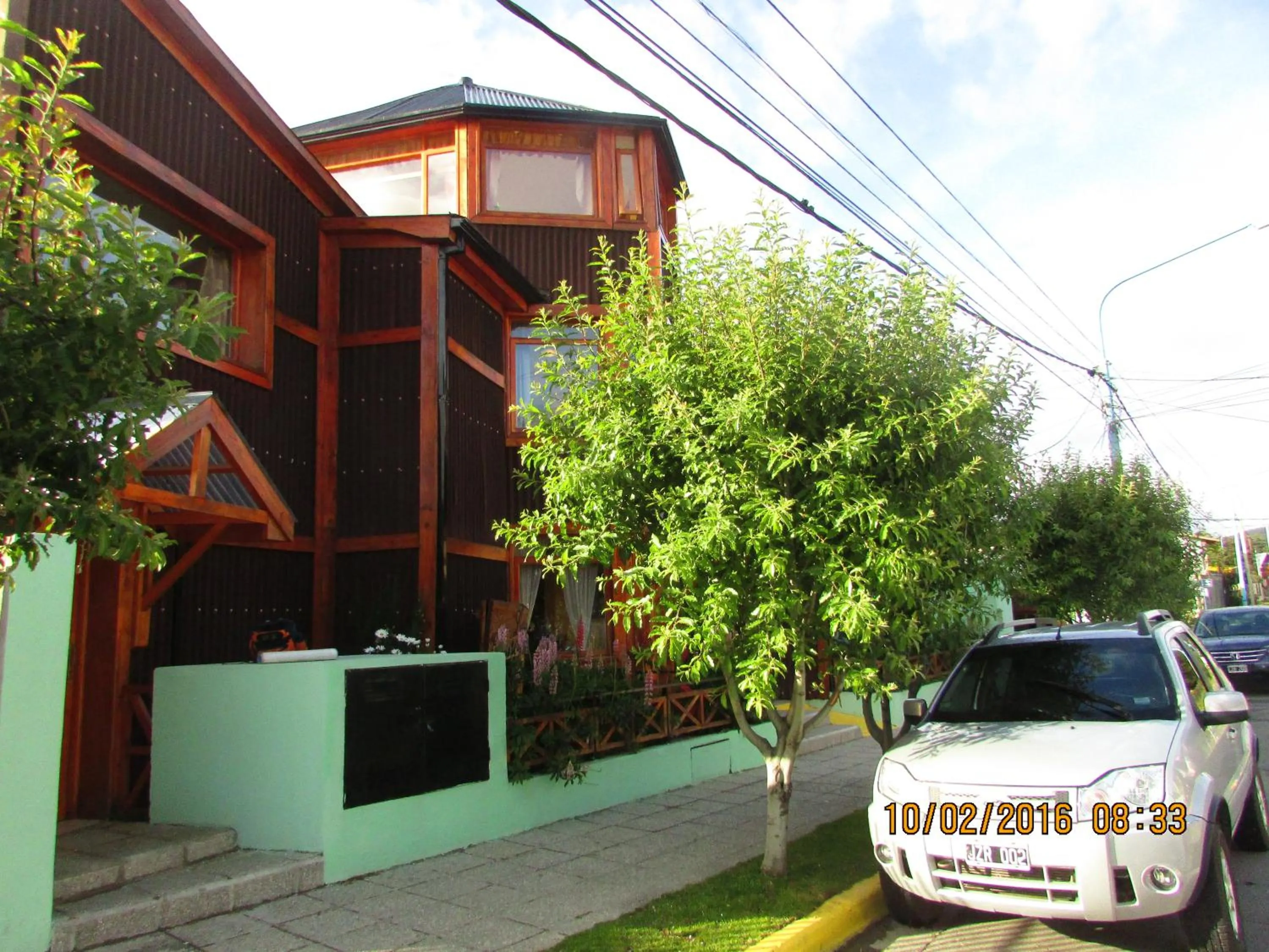 Facade/entrance in Hosteria Les Eclaireurs