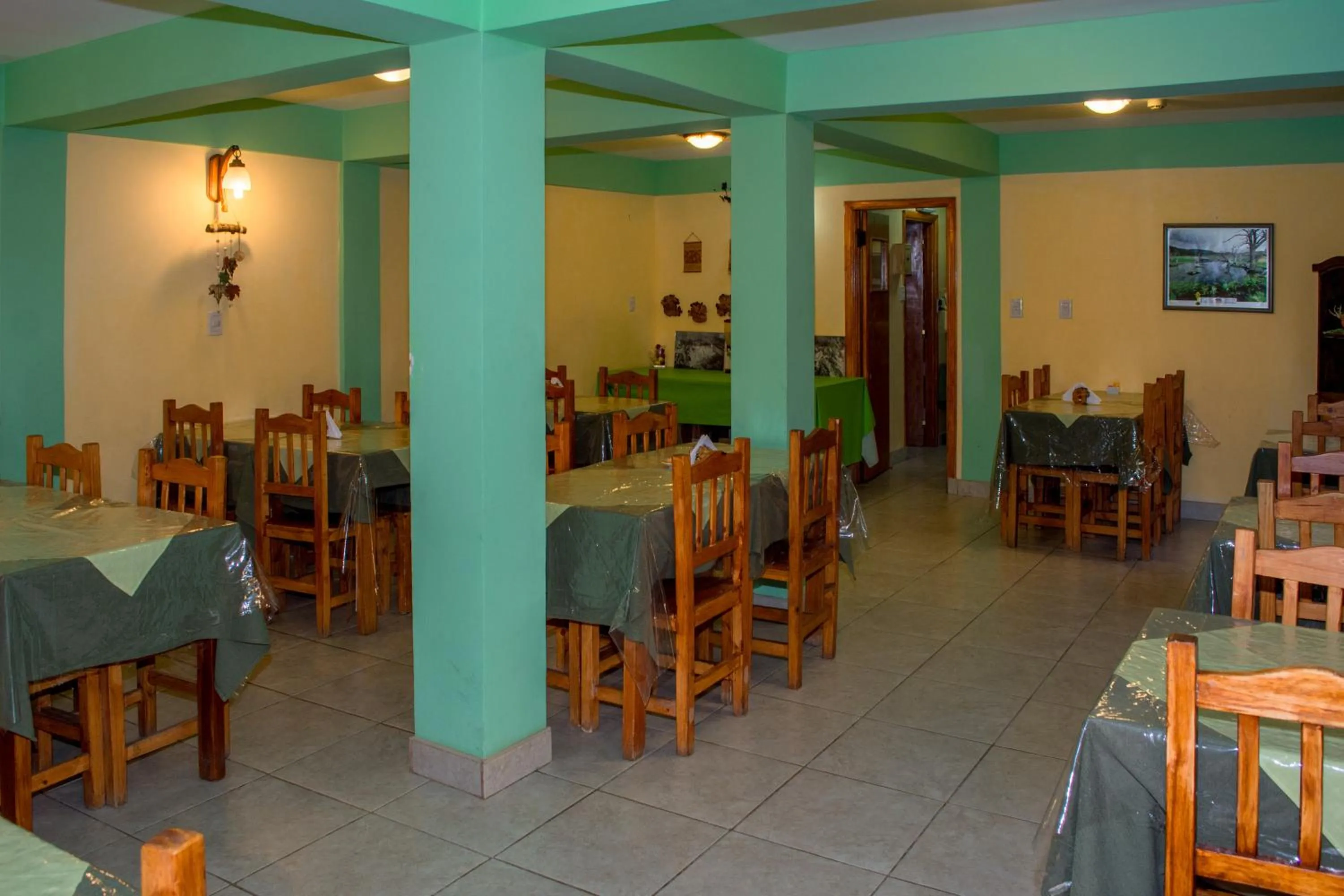 Food and drinks in Hosteria Les Eclaireurs