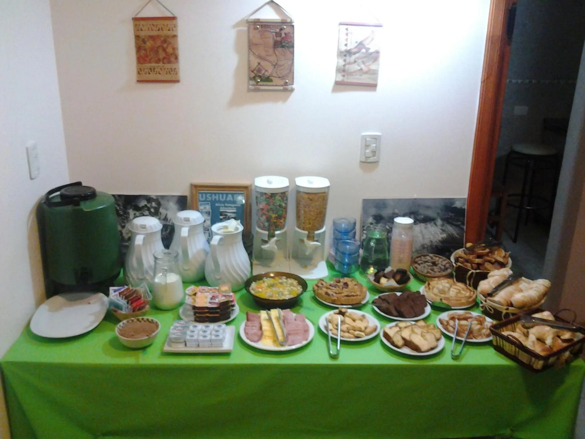 Breakfast in Hosteria Les Eclaireurs