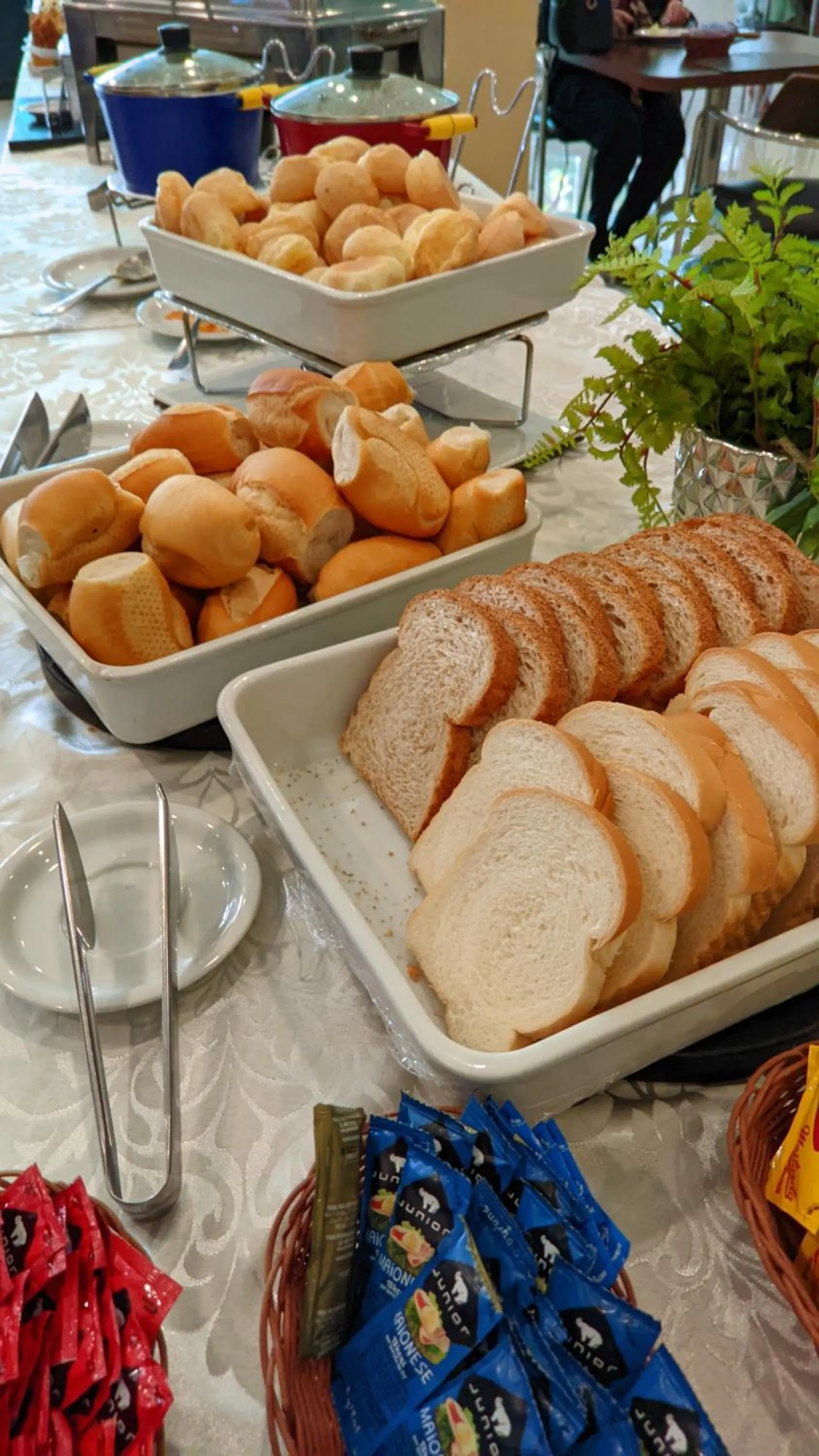 Breakfast in Delcas Hotel