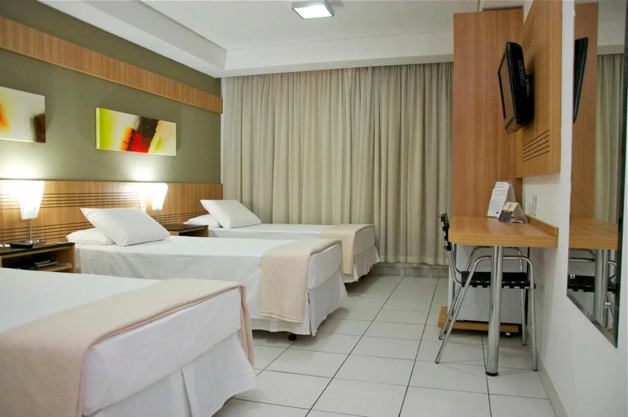 Bedroom, Bed in Delcas Hotel